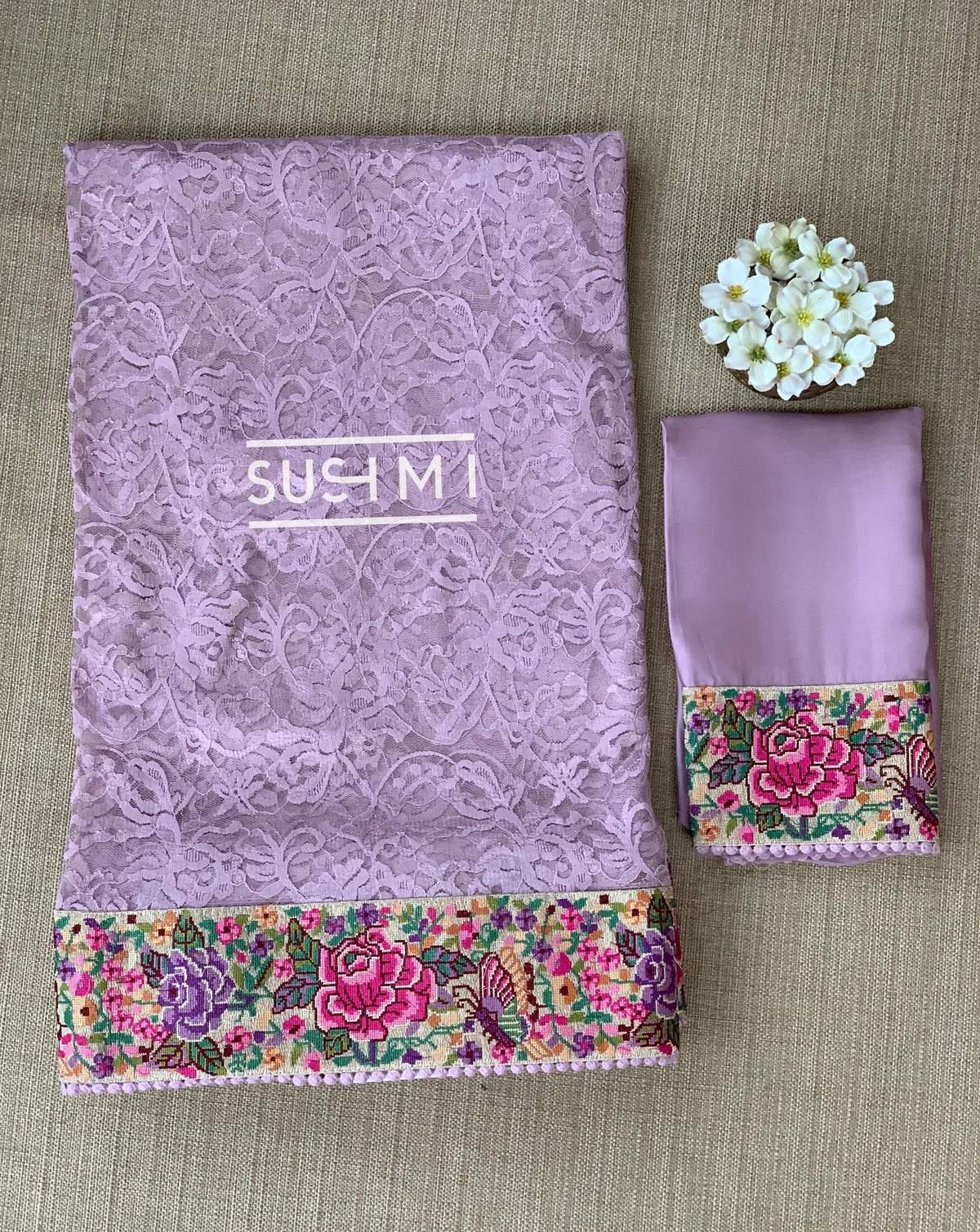 Lilac Chantilly Lace Saree with petite point embroidered border — Image 6