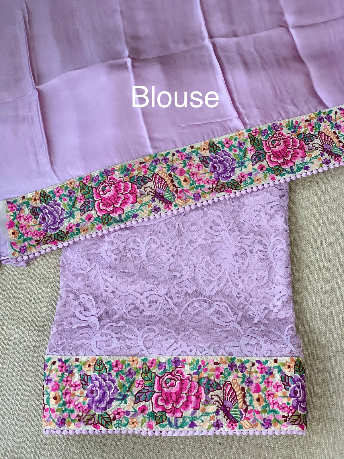 Lilac Chantilly Lace Saree with petite point embroidered border — Image 7