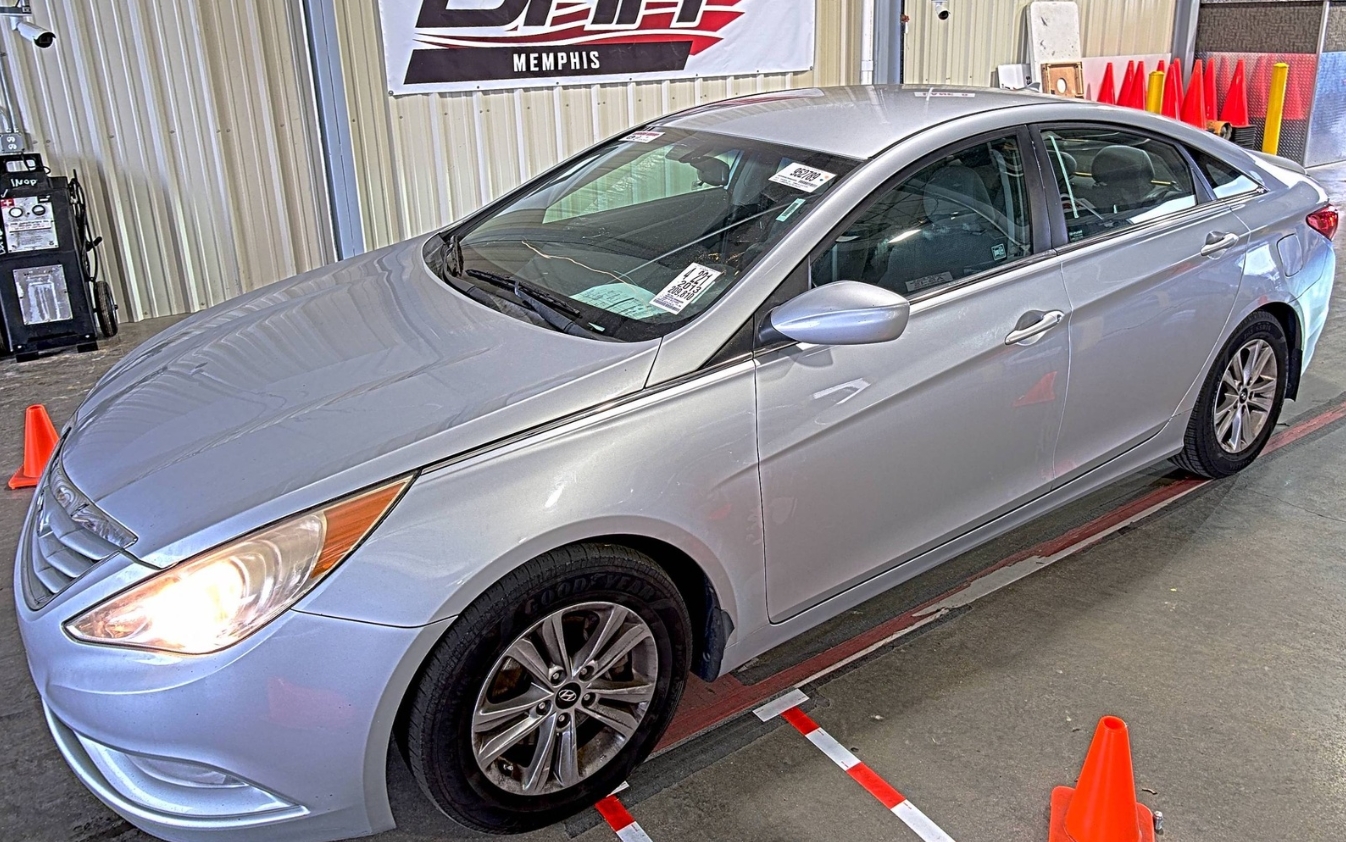 2013 Hyundai Sonata GLS PZEV FWD 4D Sedan 2.4 4cyl. Gasoline