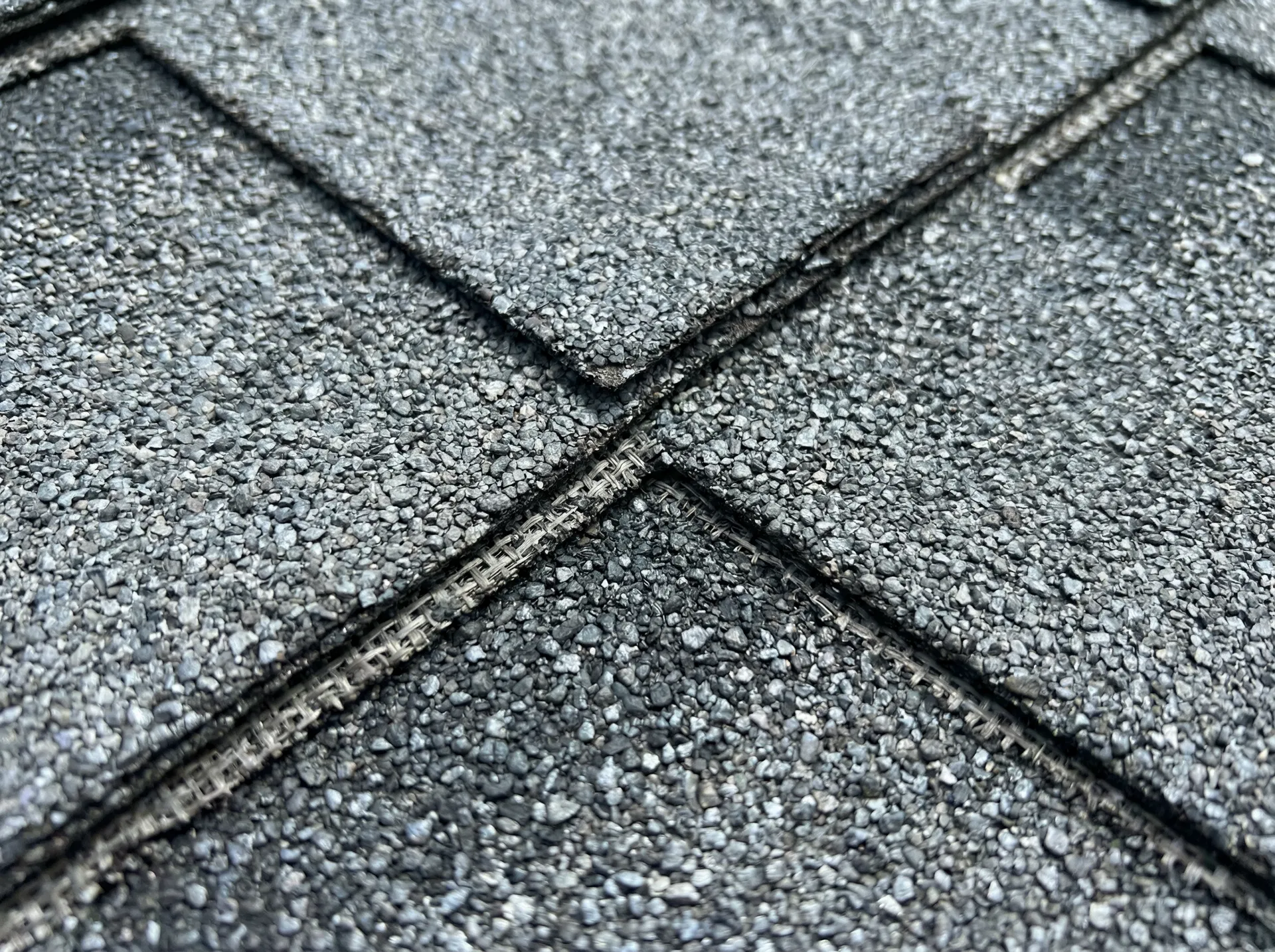 Pewter Gray shingle swatch