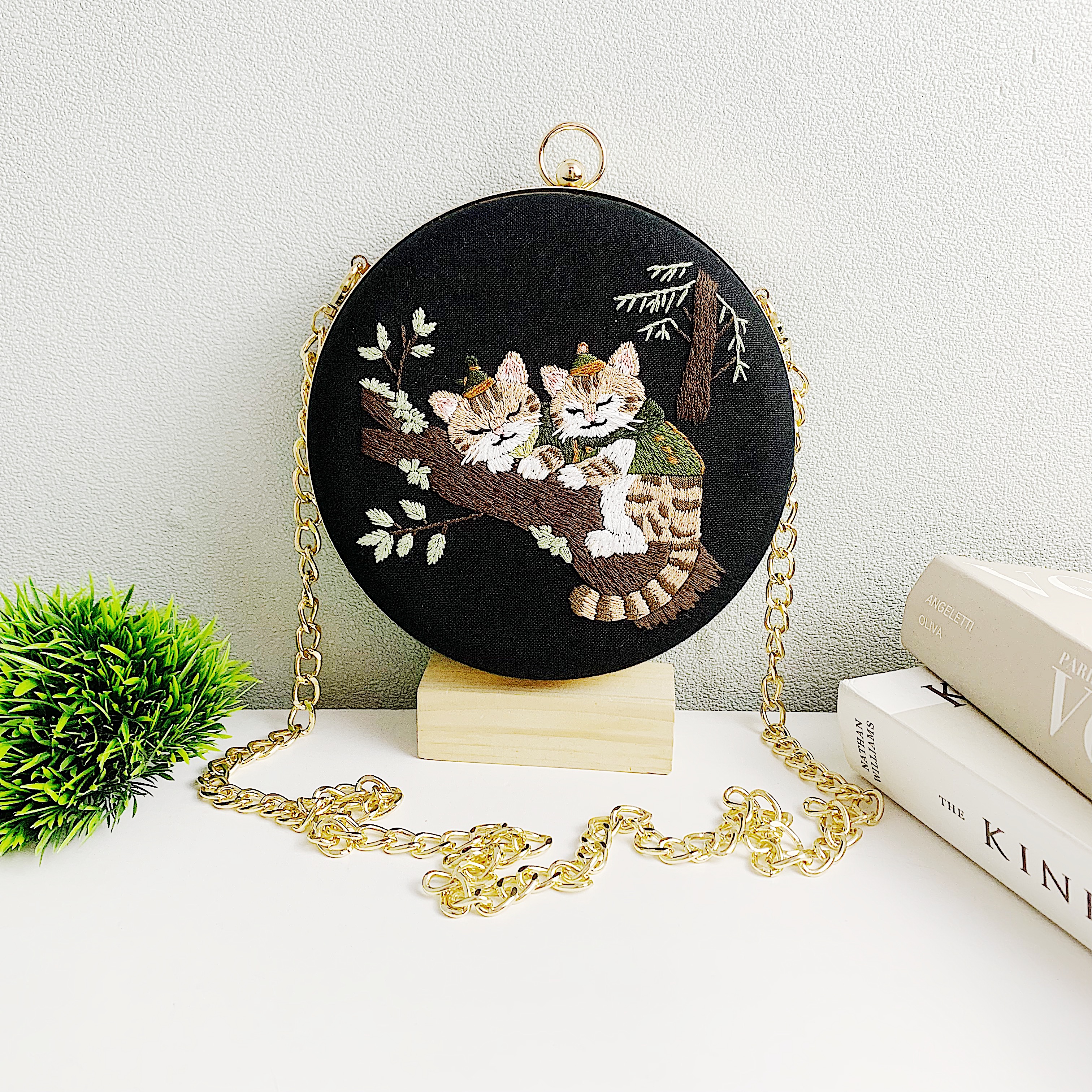 Clutch Bag Cozy Kitty Nest