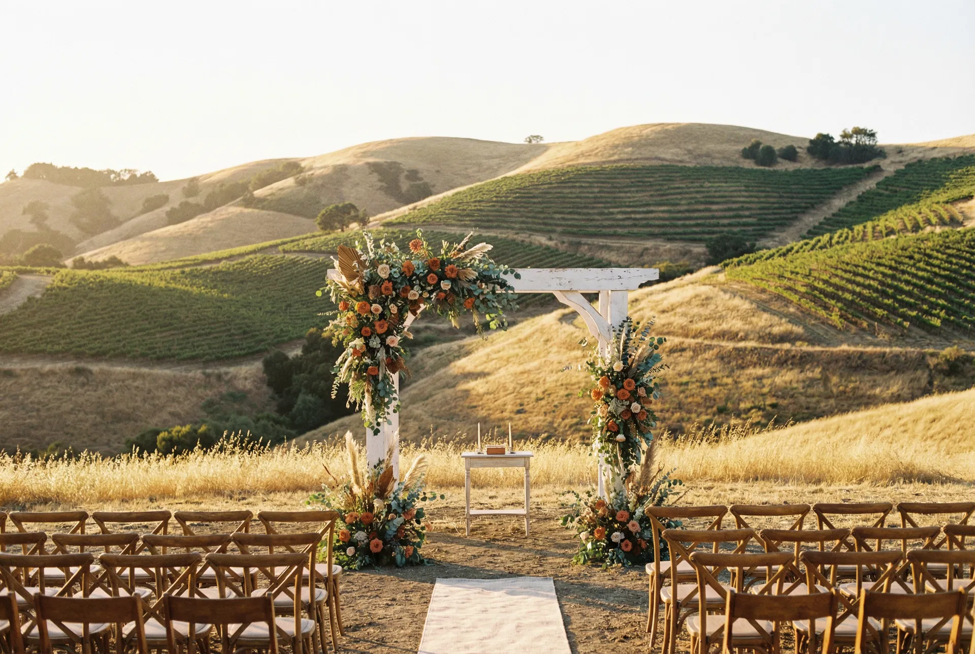 Wedding Reels vs. TikTok: What's the Difference and Do You Need Both?