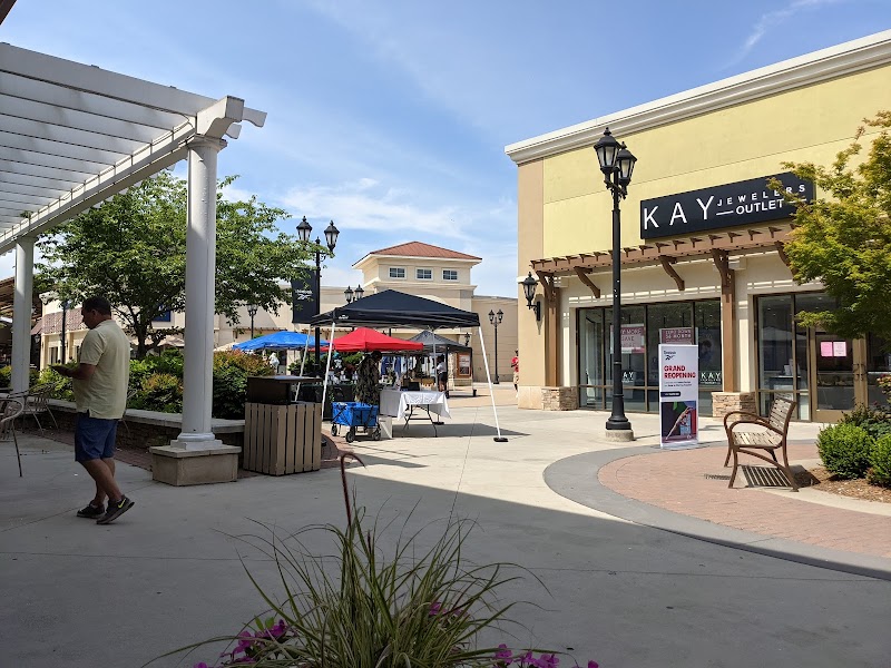 Charlotte Premium Outlets