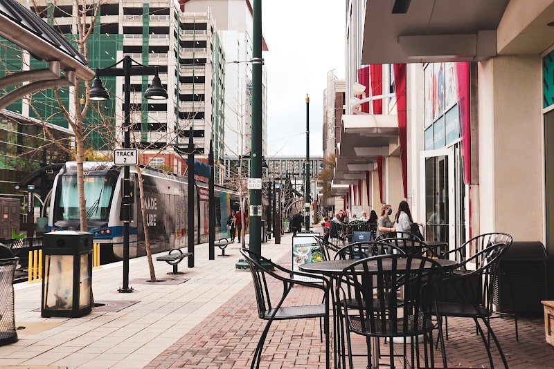 The Market at 7th Street