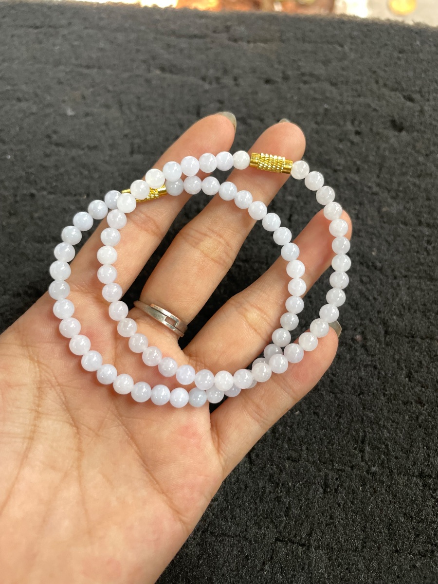 Natural Pure White Jade Bead Necklace