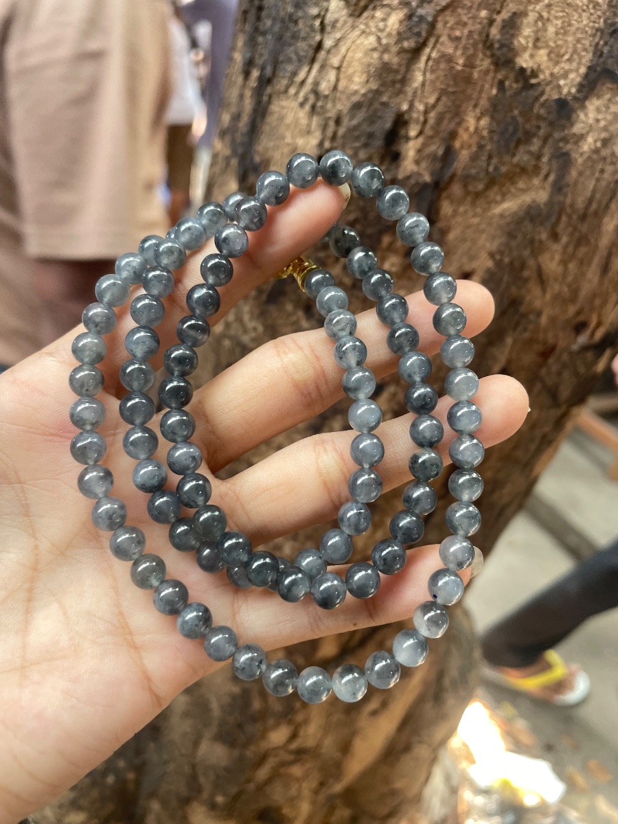   Natural Black Jade Bead Necklace