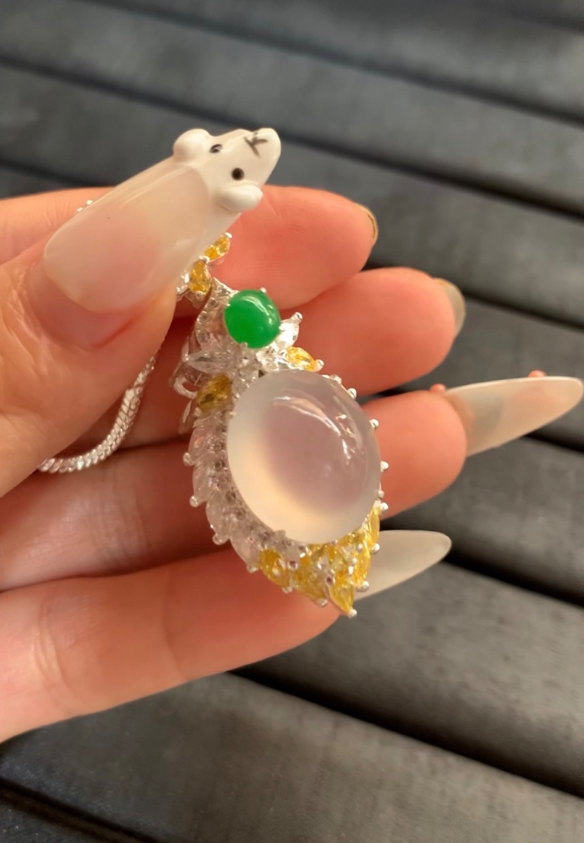 Icy Lavender Jade Pendant with Rat Design