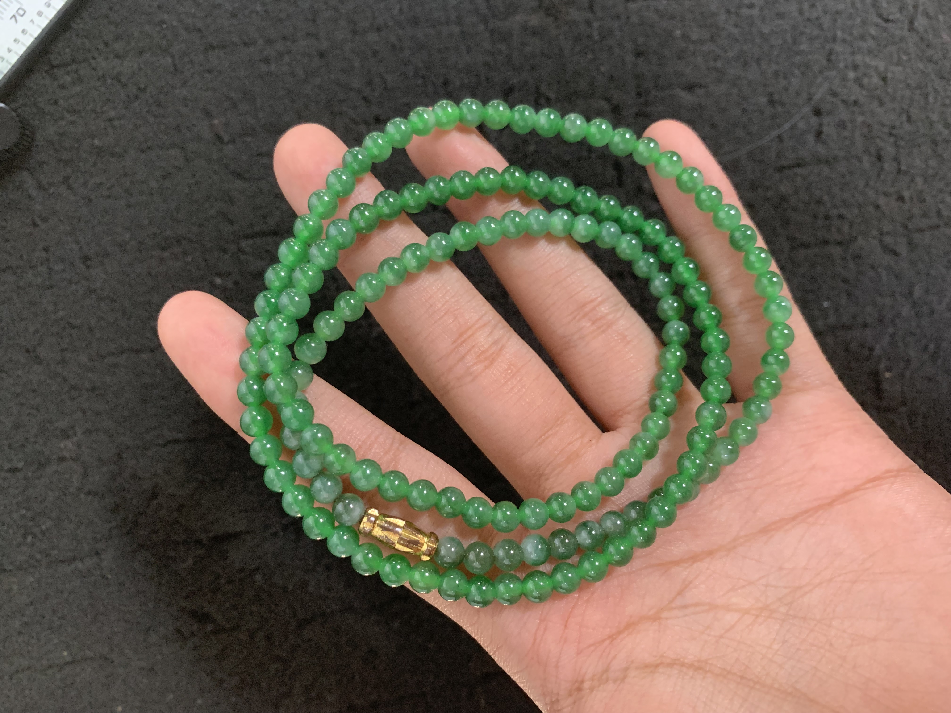 Natural Imperial Green Jade Bead Necklace - Burmese Jadeite Type A from Hpakant, Myanmar | Myanmar Jadeite