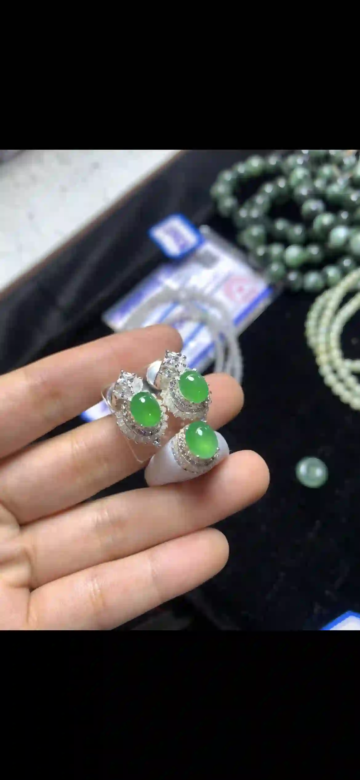 Vivid Green Jadeite Jewelry Set: Earrings & Ring | Myanmar Jadeite reference #14940001