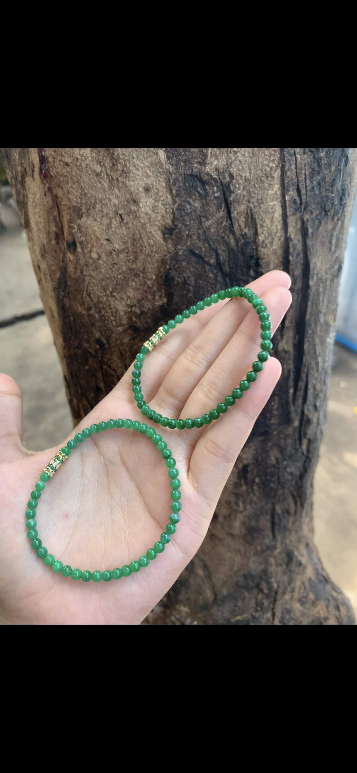 Vibrant Emerald Green Jade Beaded Bracelet Pair with Gold Accents