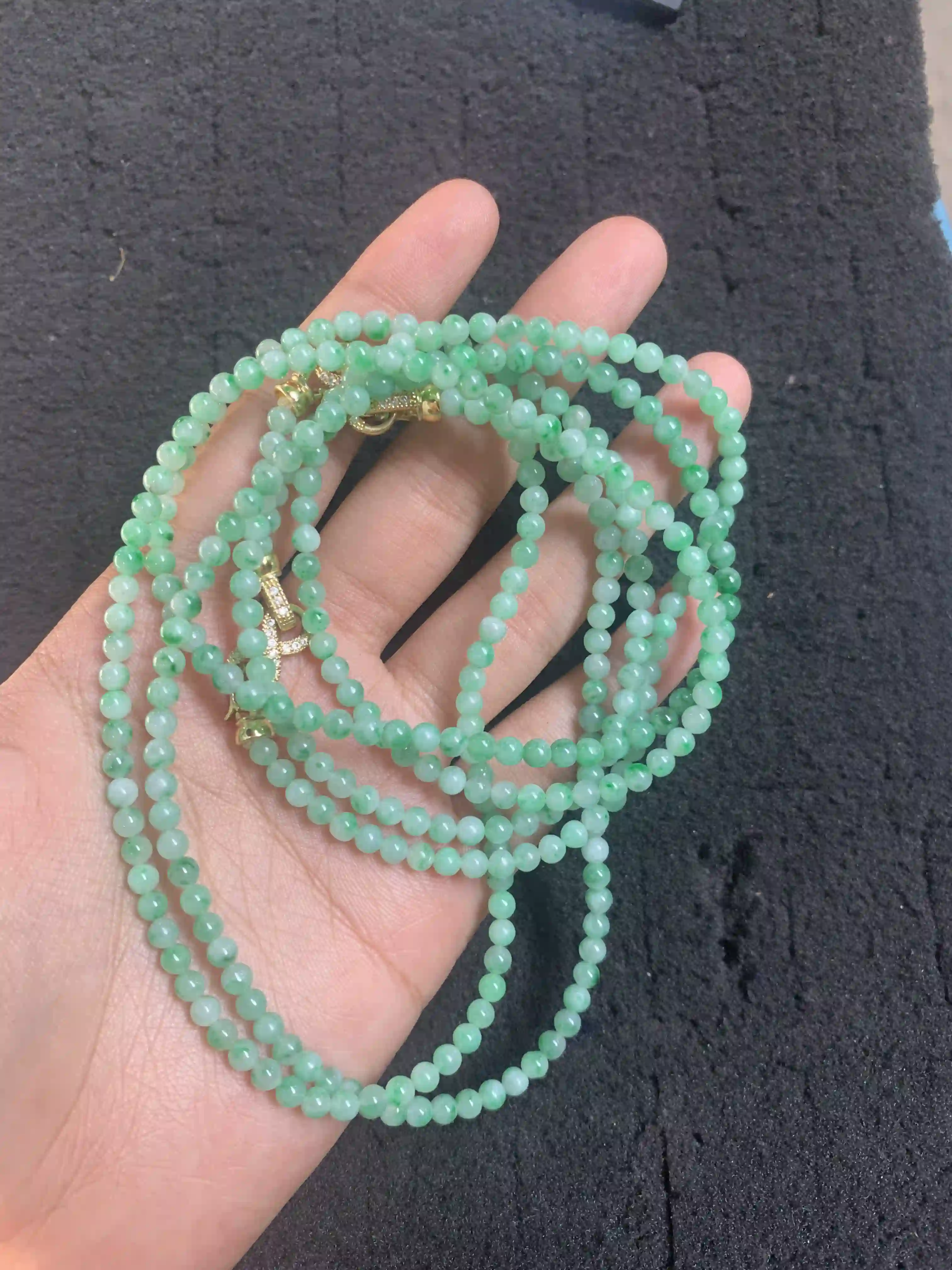 Set of Light Green Beaded Necklaces/Bracelets with Gold Clasps | Myanmar Jadeite reference #1350006