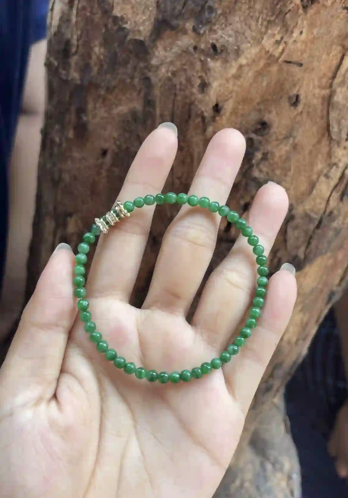 Rich Deep Green Jadeite Beaded Bracelet with Gold Plated Accent Spacer | Myanmar Jadeite reference #3390002