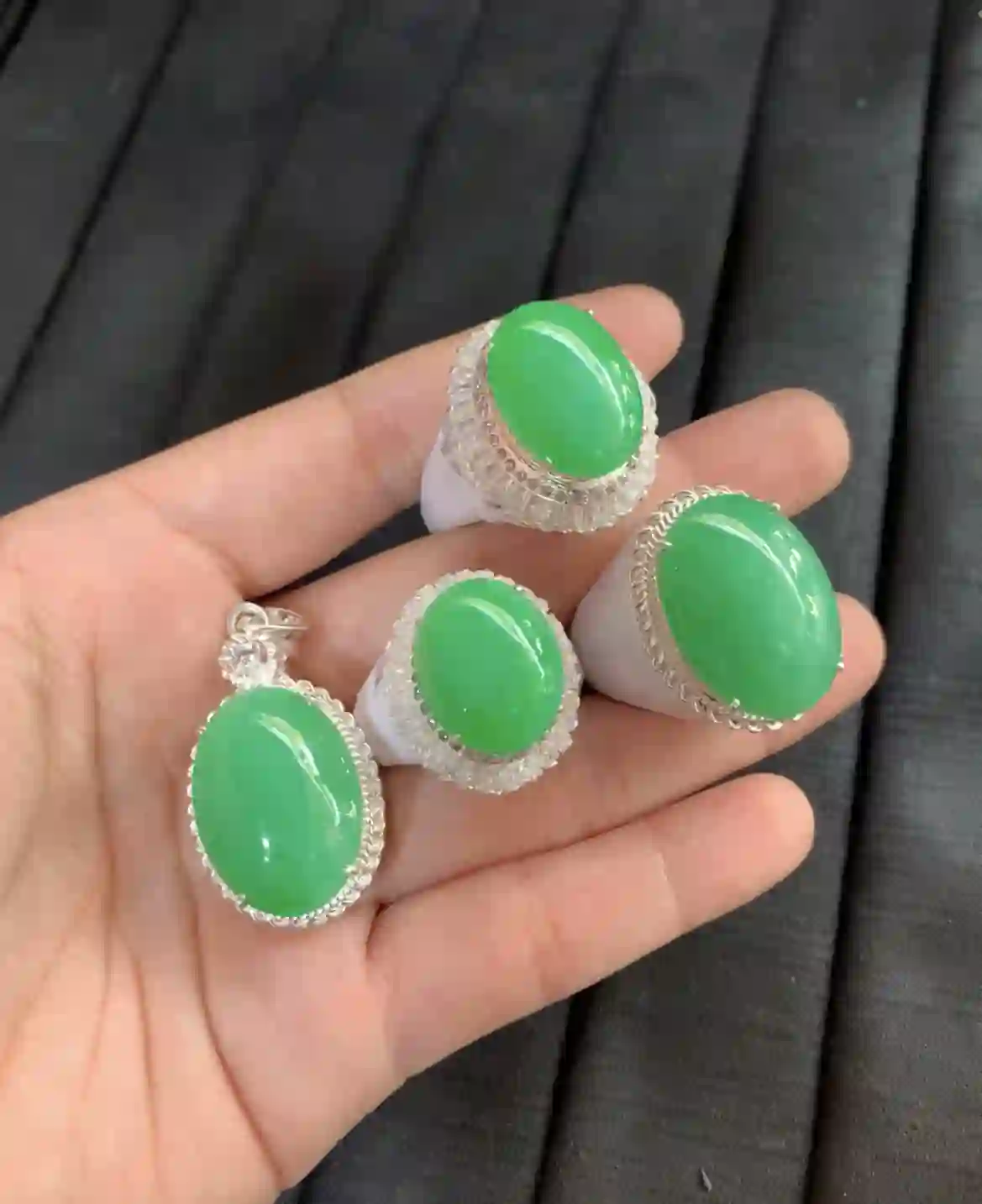 Natural Vivid Green Jade Jewelry Set with Diamond Accents | Myanmar Jadeite reference #2550003