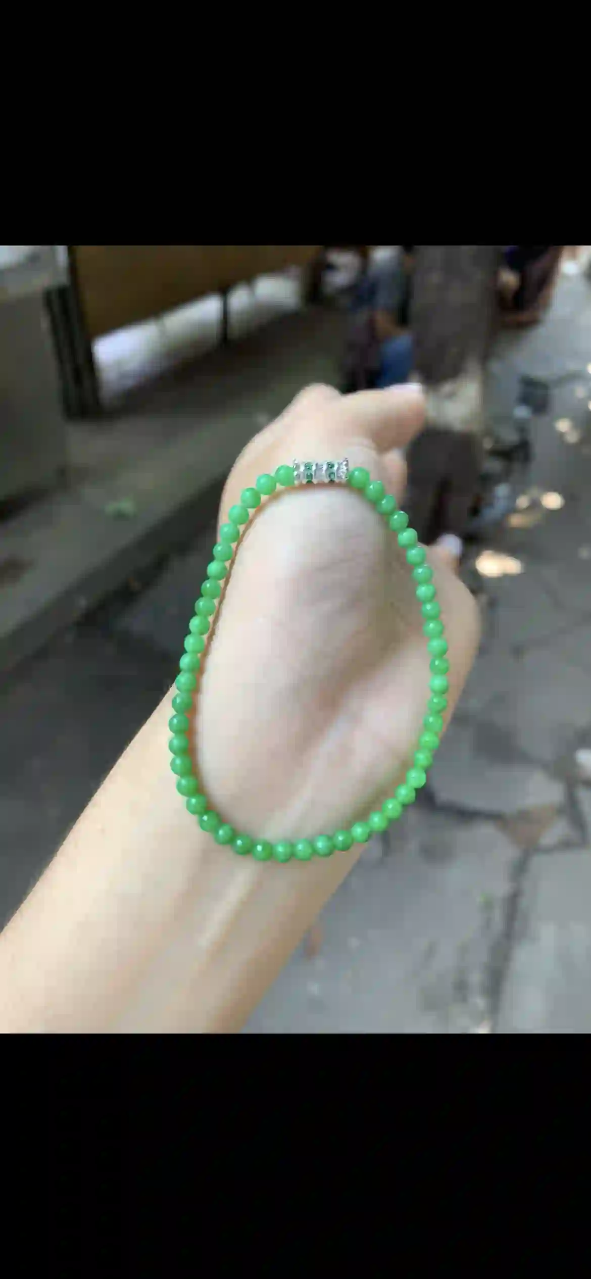 Vivid Emerald Green Jade Beaded Bracelet with Diamond Accent Spacer, Delicate Fine Jewelry | Myanmar Jadeite reference #28470001