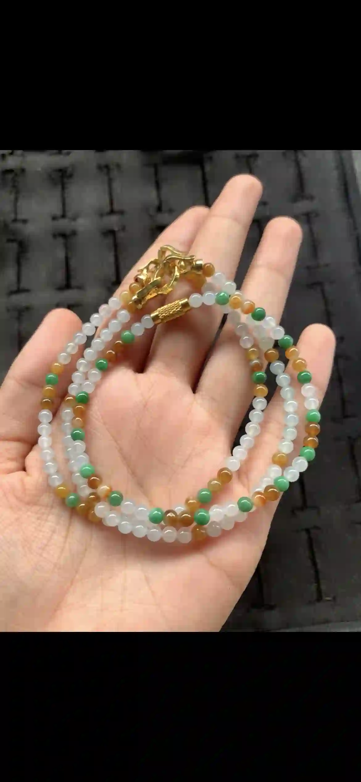 Three-Color Natural Jade Bead Necklace with Gold Clasp | Myanmar Jadeite reference #18570001