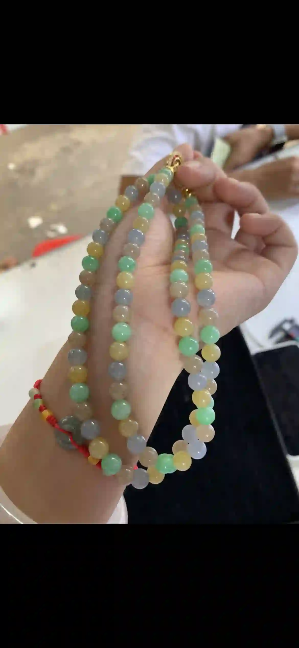 Three-Tone Multicolor Jadeite Bead Necklace with Gold Clasp | Myanmar Jadeite reference #18180001