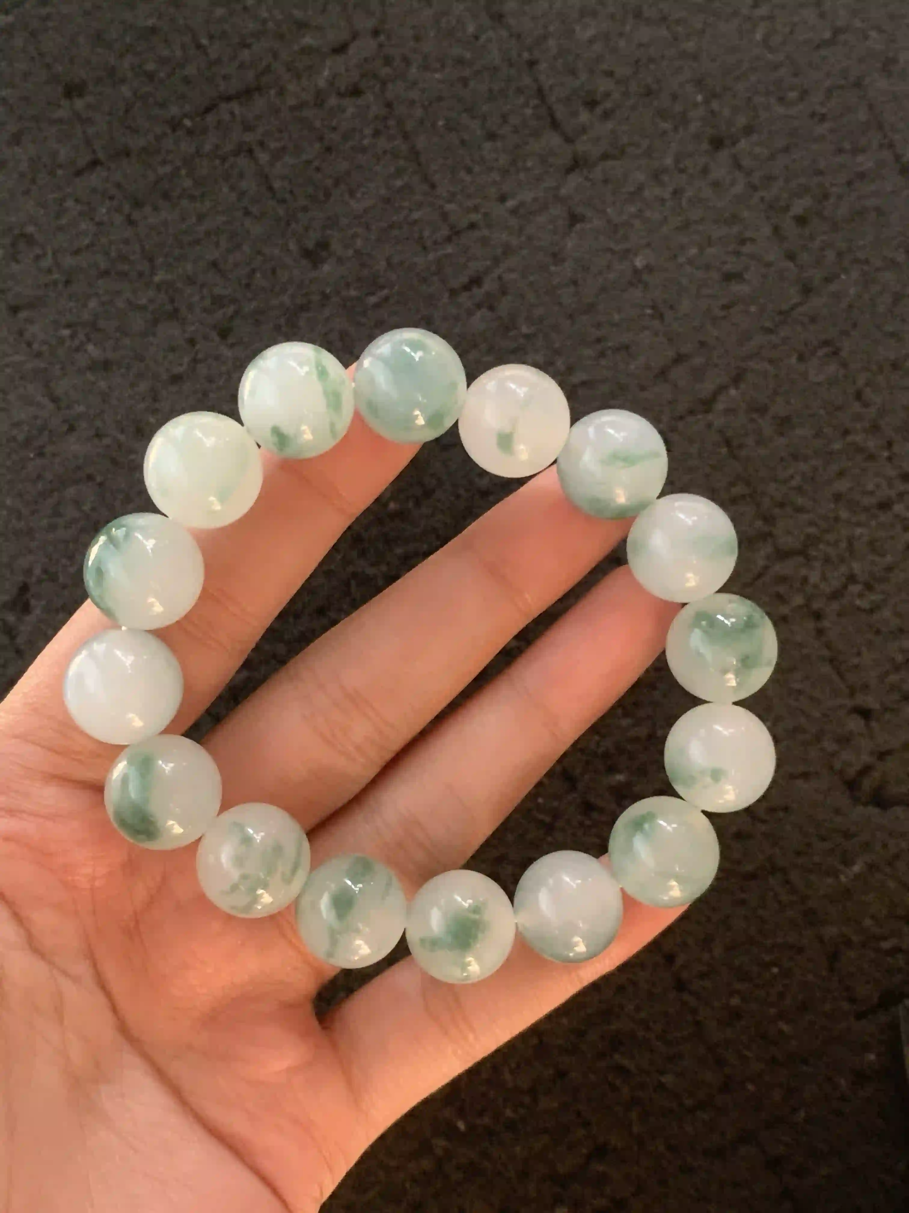 Natural Floating Flower Jade Bead Bracelet | Myanmar Jadeite reference #1710003