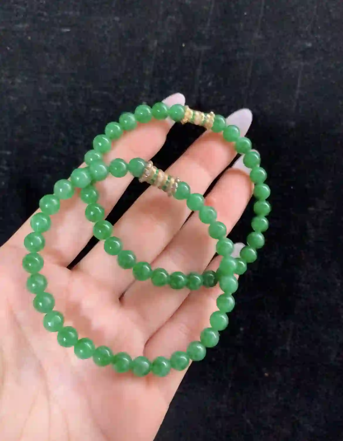 Vivid Emerald Green Jadeite Bead Double-Strand Bracelet – Premium Rich Green Jade with Gold Accents | Myanmar Jadeite reference #31860002