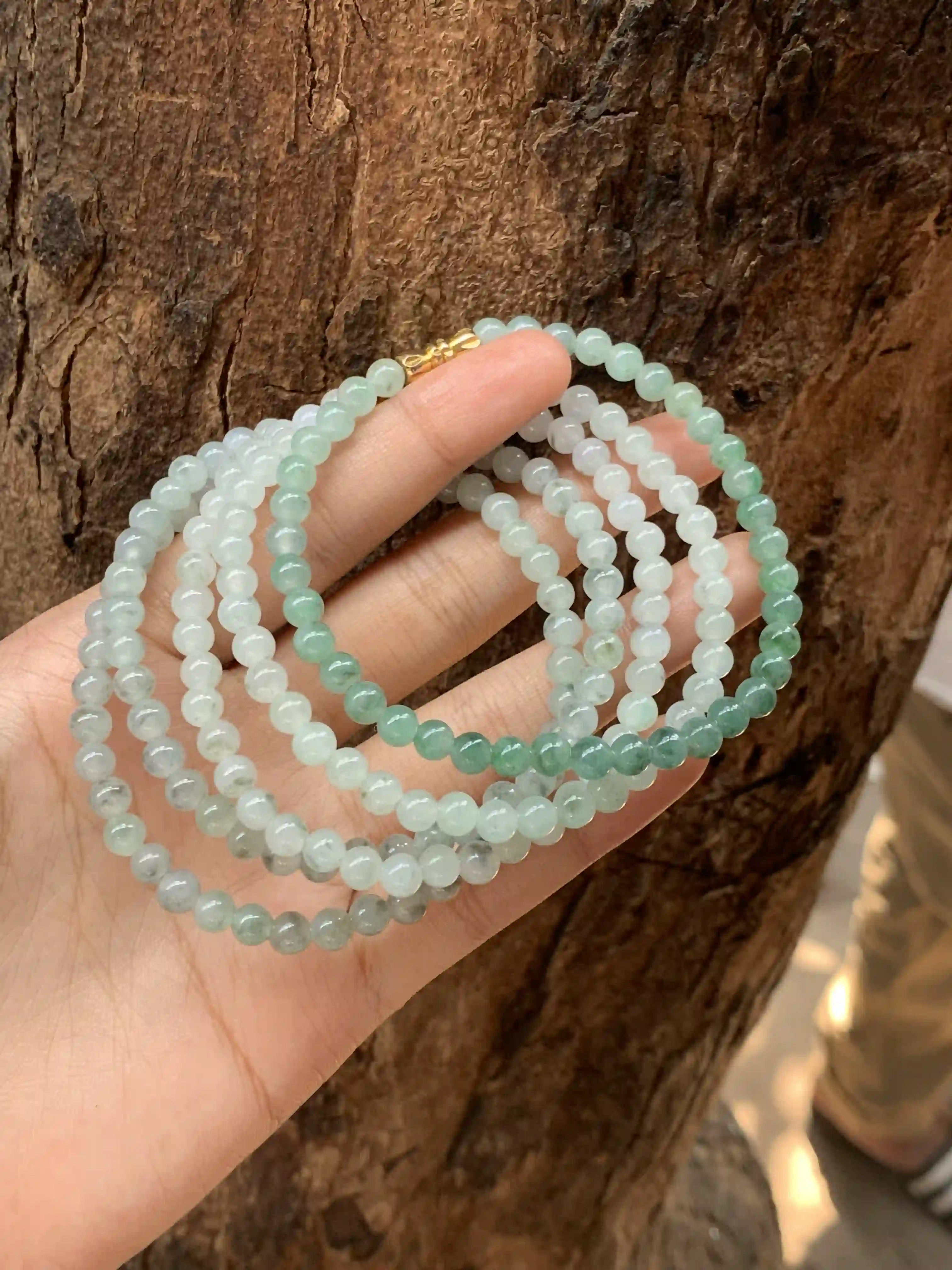 Icy Green Gradient Jadeite Bead Necklace | Myanmar Jadeite reference #2190008