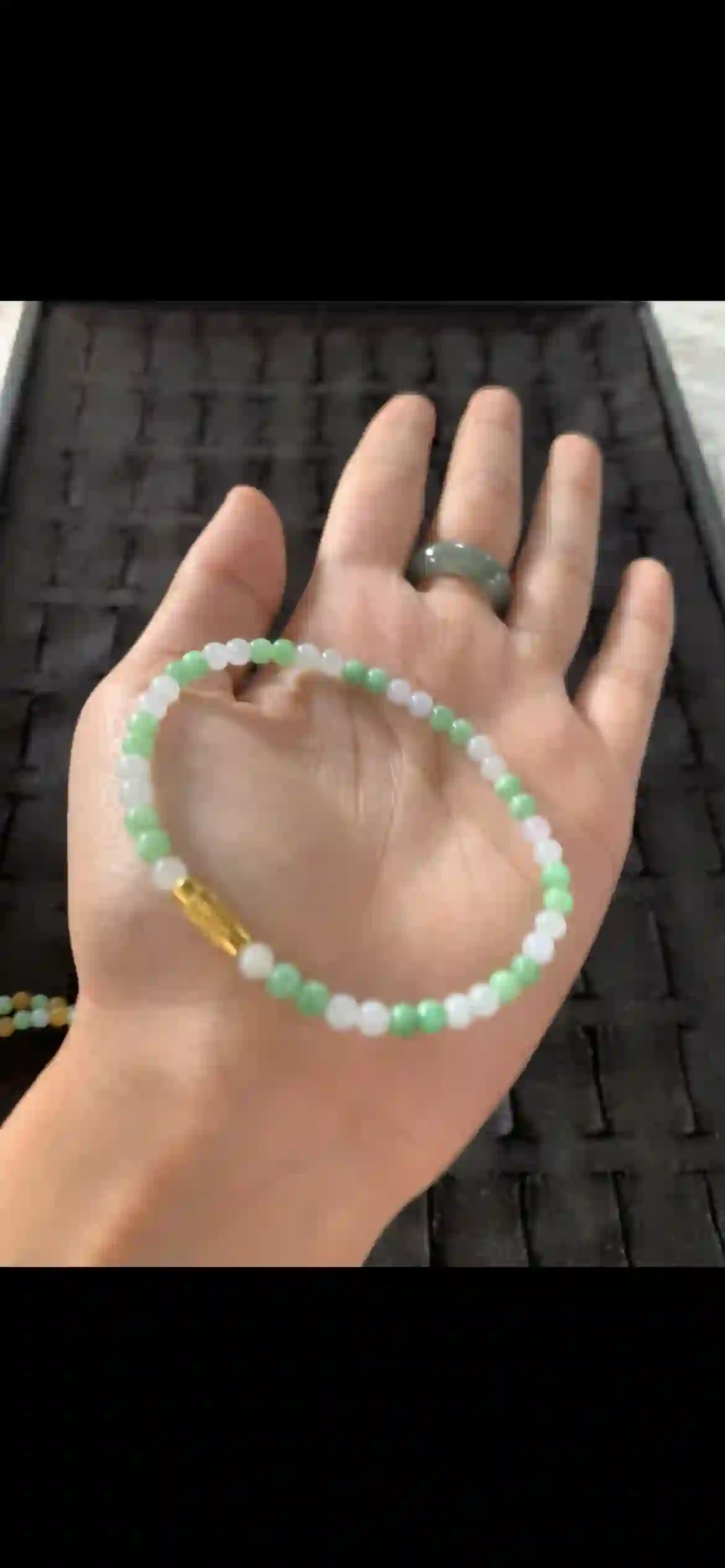 Delicate Green & White Jade Beaded Bracelet with Gold Clasp | Myanmar Jadeite reference #27720001