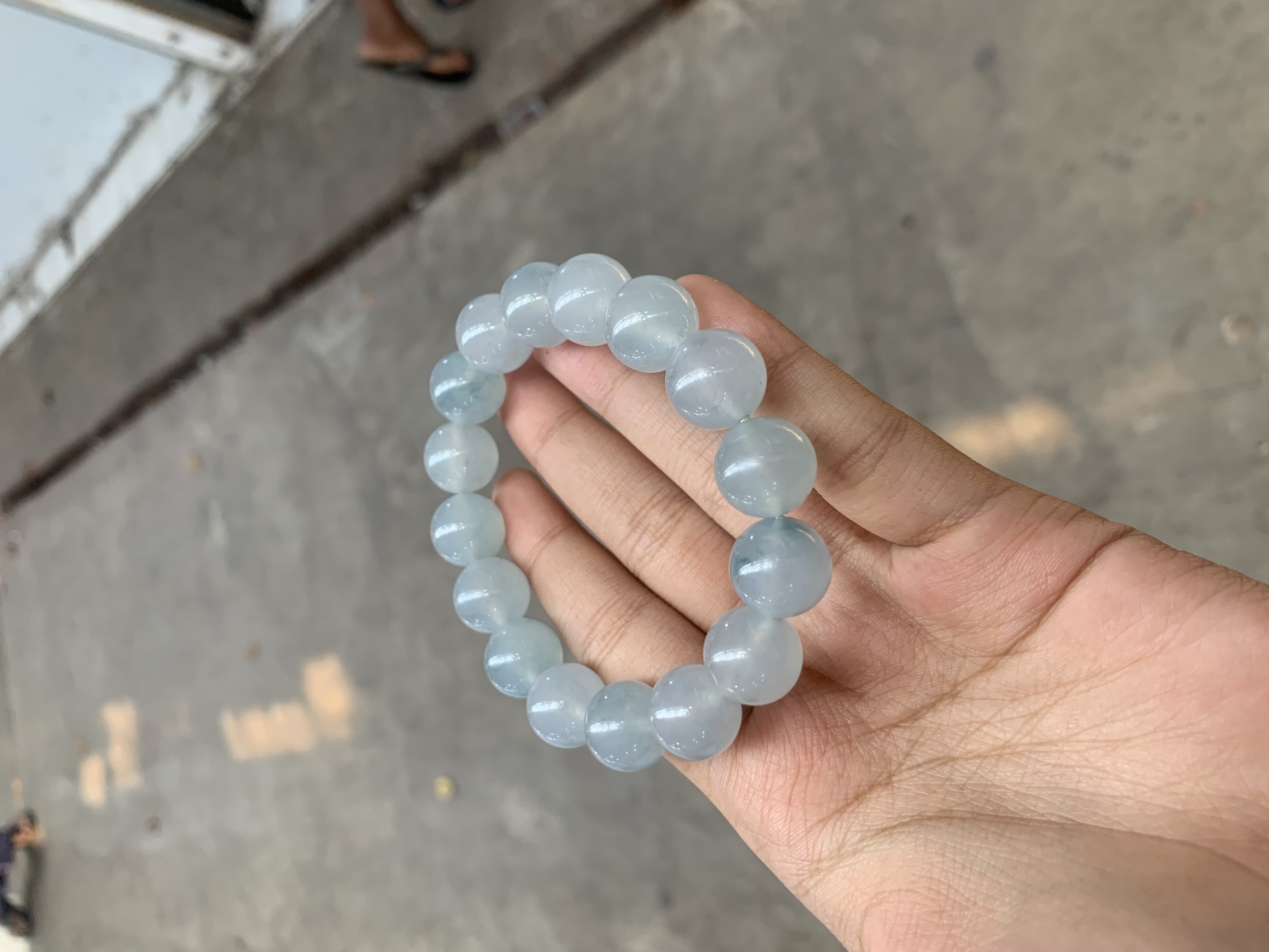  Translucent Light Grayish-Blue Jade Bead Bracelet with Natural Patterns
