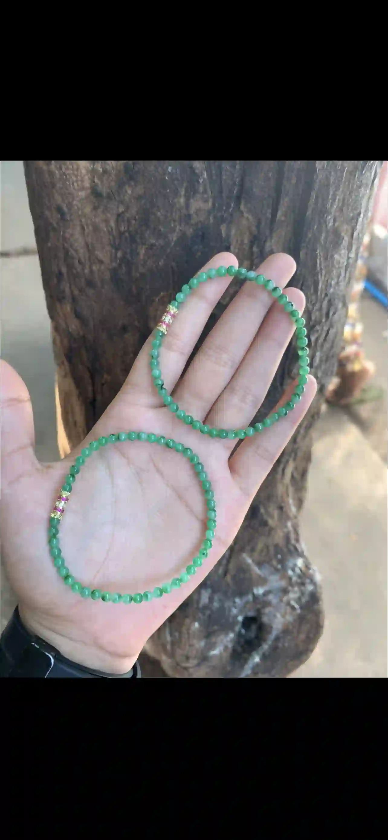 Natural Vibrant Green Jadeite Bead Bracelet – Fine Green Jade Elastic Bracelet with Gold & Ruby Gemstone Charm | Myanmar Jadeite reference #37410001