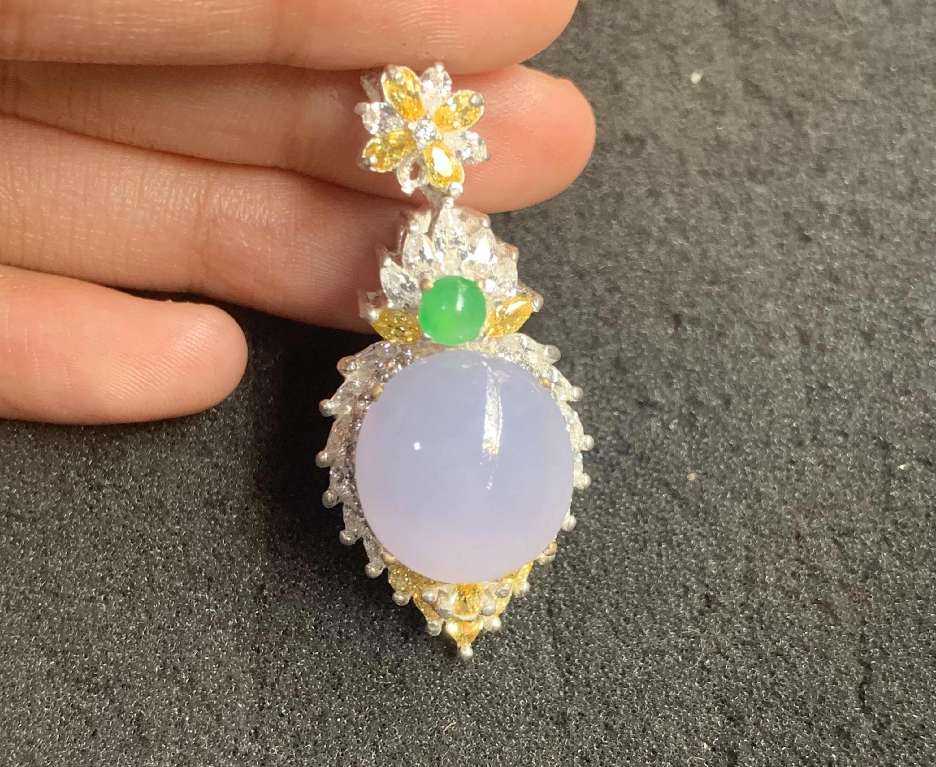 The Ultimate Guide to Selecting Glass Jadeite Bangles: Insights from Mandalay - Jadeite Guide