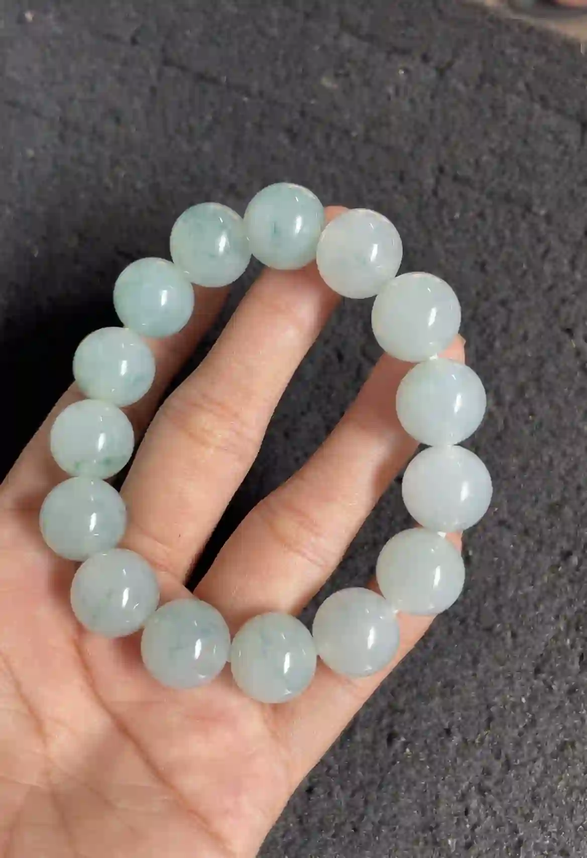 Natural Icy Jade Bead Bracelet with Floating Flowers | Myanmar Jadeite reference #2640007