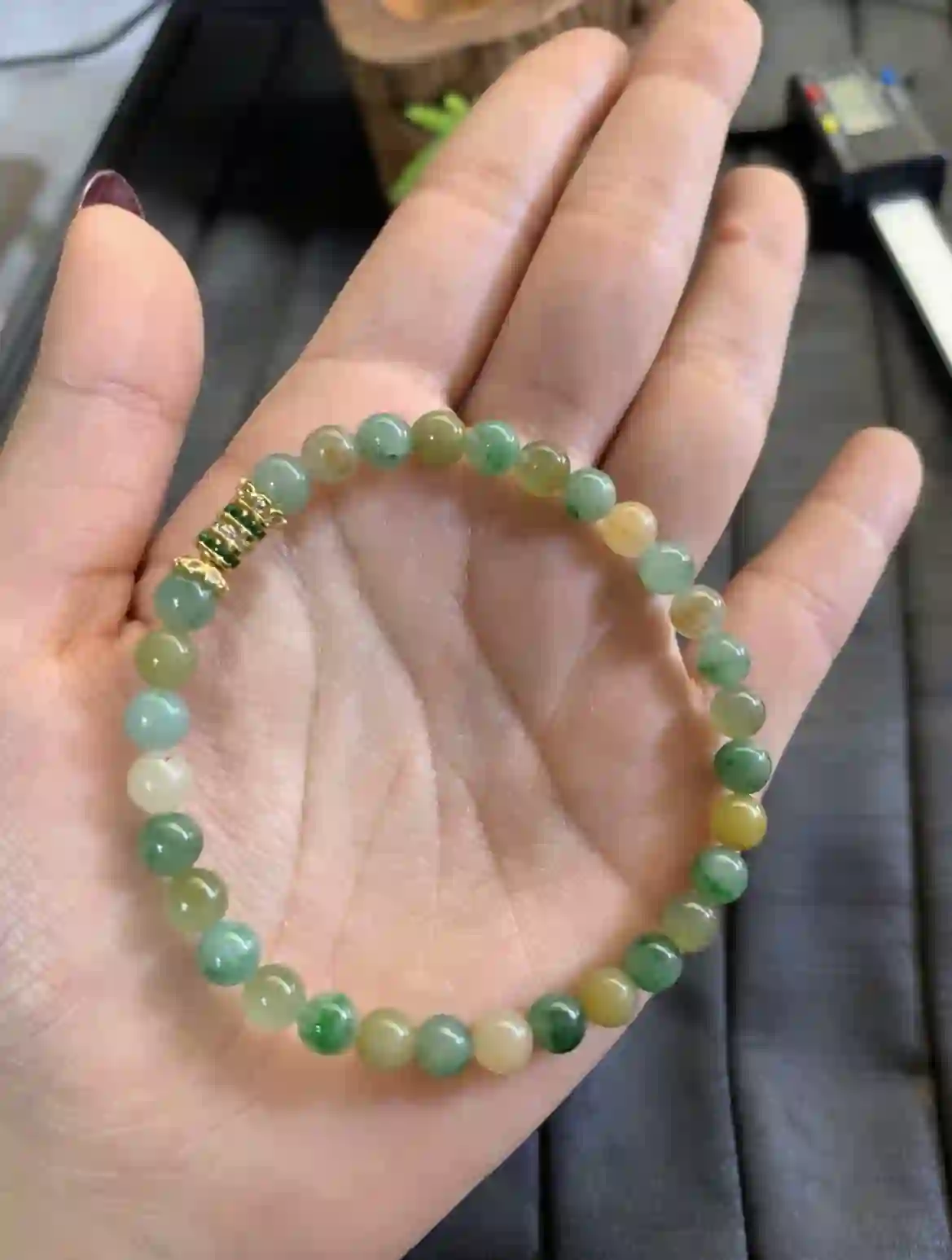  Multicolor Green & Yellow Jade Beaded Bracelet | Myanmar Jadeite reference #2730002