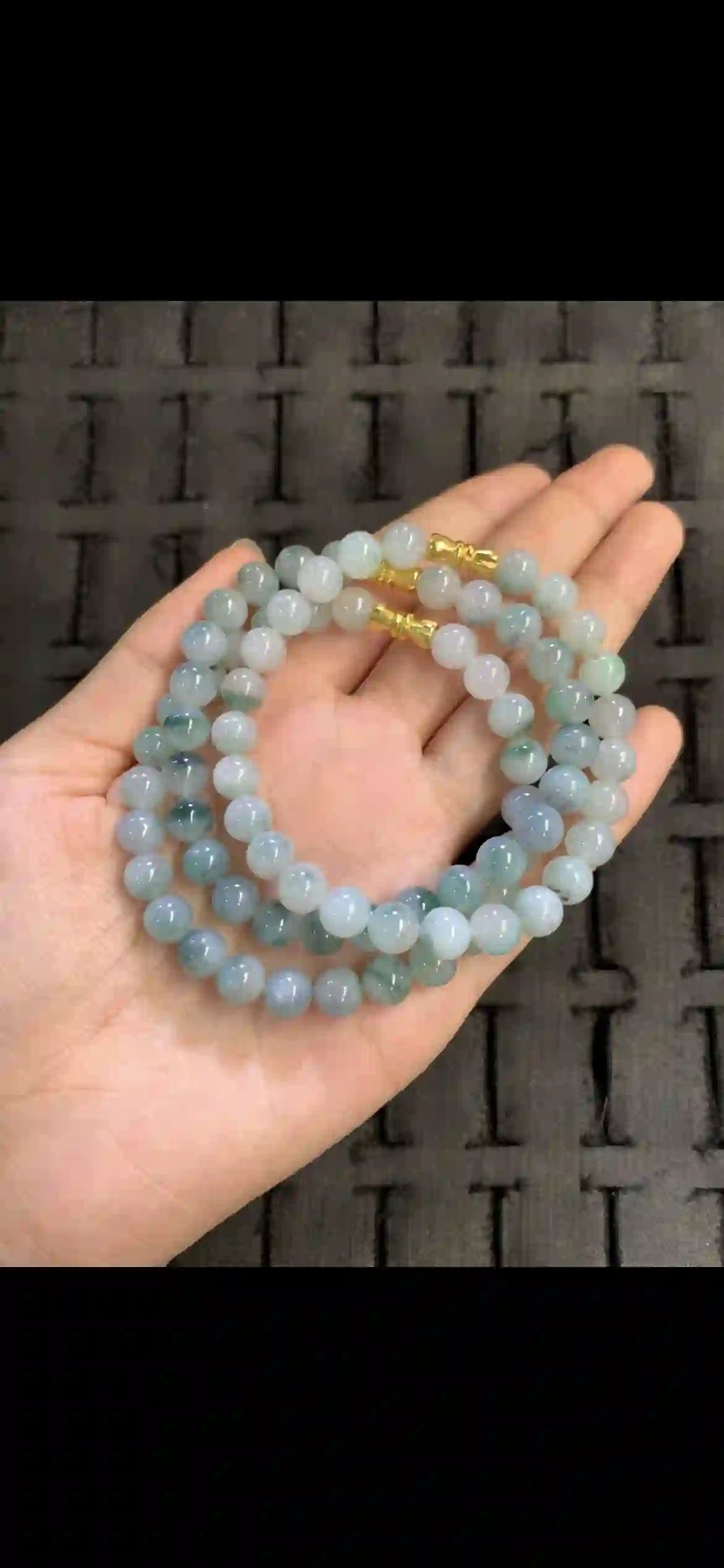Icy Uniform Apple Green Jadeite Single‑Wrap Bracelet, view 2 | Myanmar Jadeite reference #13140001