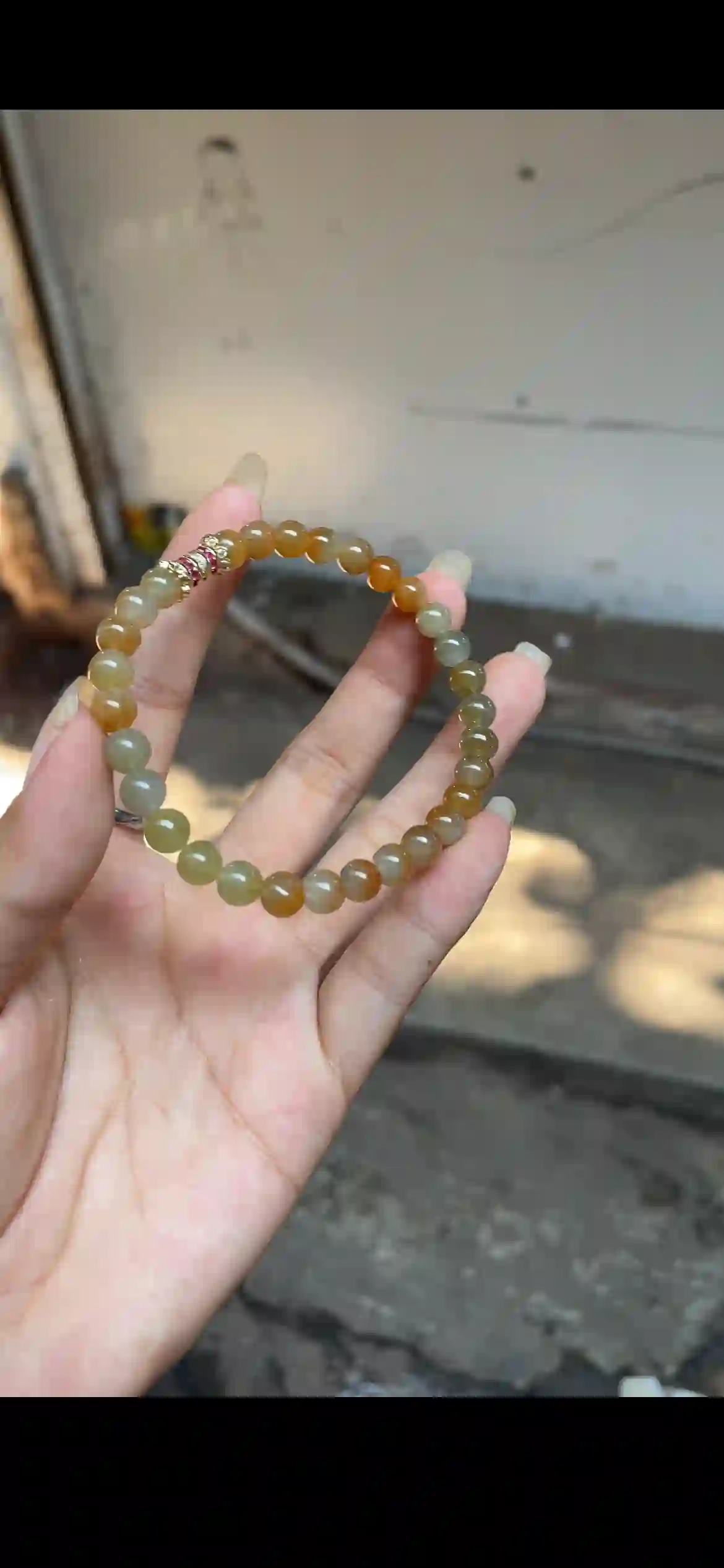 Warm Honey & Olive Jade Gradient Bracelet — Gold & Ruby Accent Spacer | Myanmar Jadeite reference #29310001