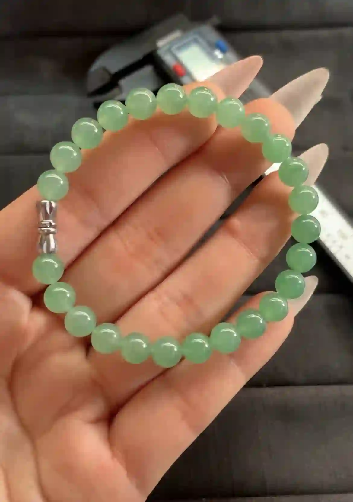 Green Aventurine-Look Beaded Bracelet with Silver Clasp | Myanmar Jadeite reference #1170003