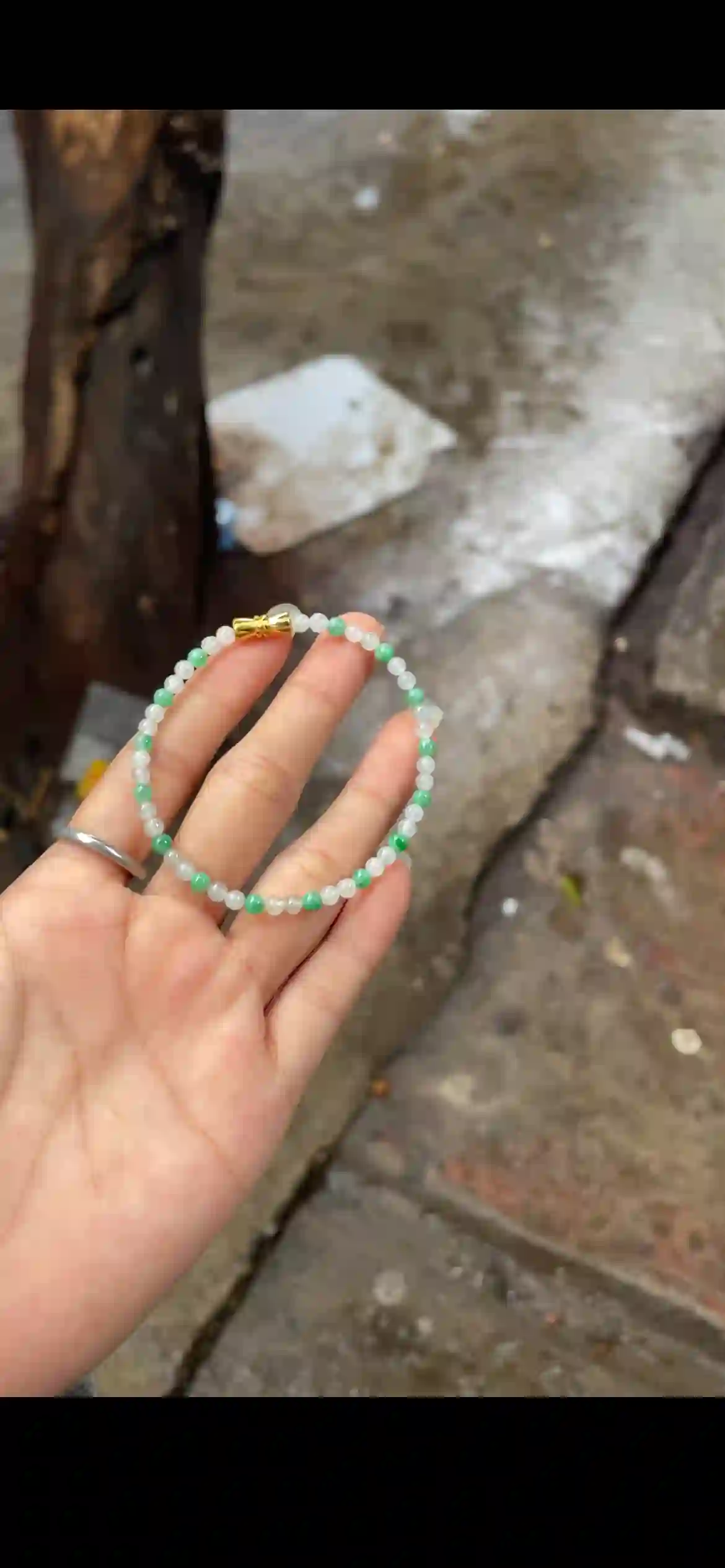Icy White & Vivid Green Jadeite Bead Bracelet with Gold Clasp, view 2 | Myanmar Jadeite reference #20550001