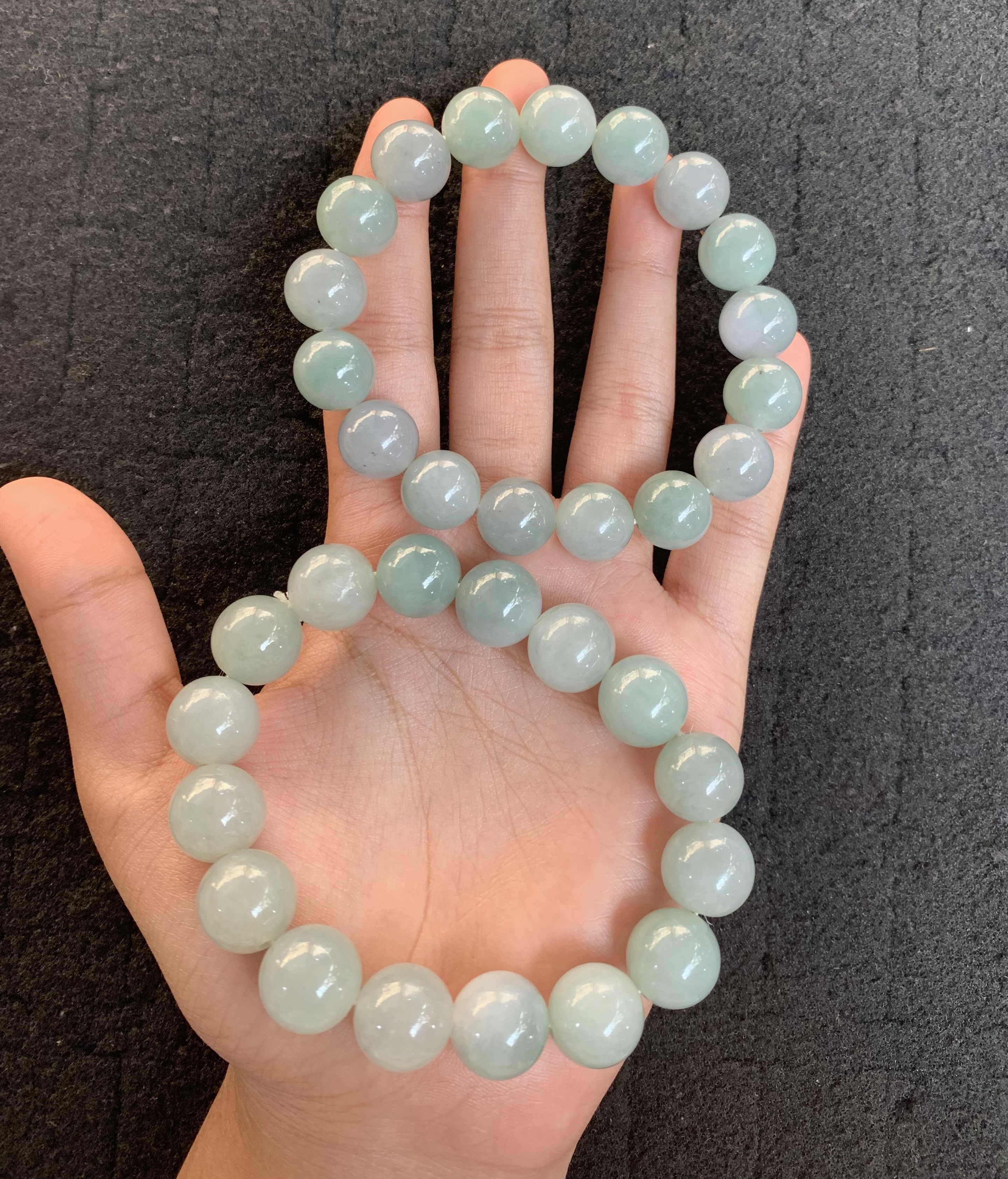 Natural Light Green Jade Beaded Necklace