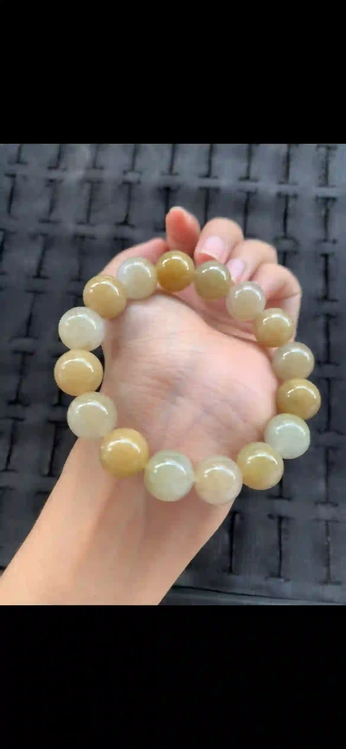 Warm Honey & Cream Gradient Jade Bead Bracelet | Myanmar Jadeite reference #21330001