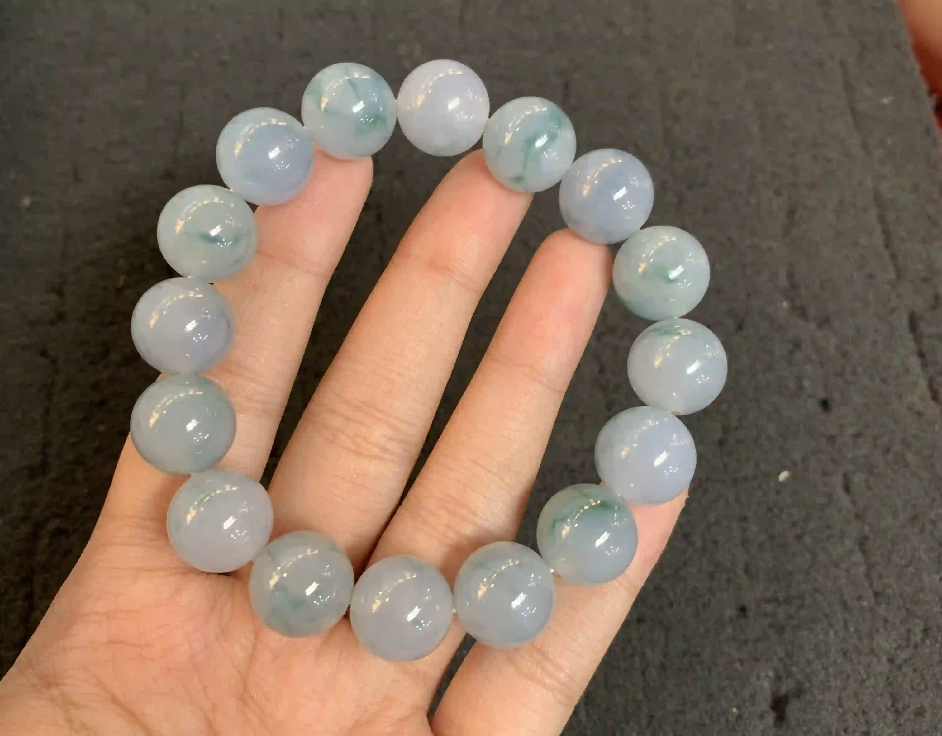 Natural Icy Lavender Jadeite Beaded Bracelet with Green Patterns | Myanmar Jadeite reference #1410002