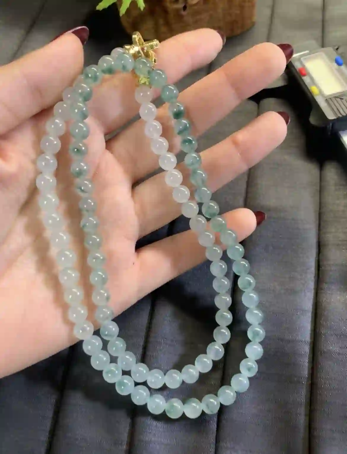 Icy Floating Green Pattern Jade Bead Necklace | Myanmar Jadeite reference #2790002