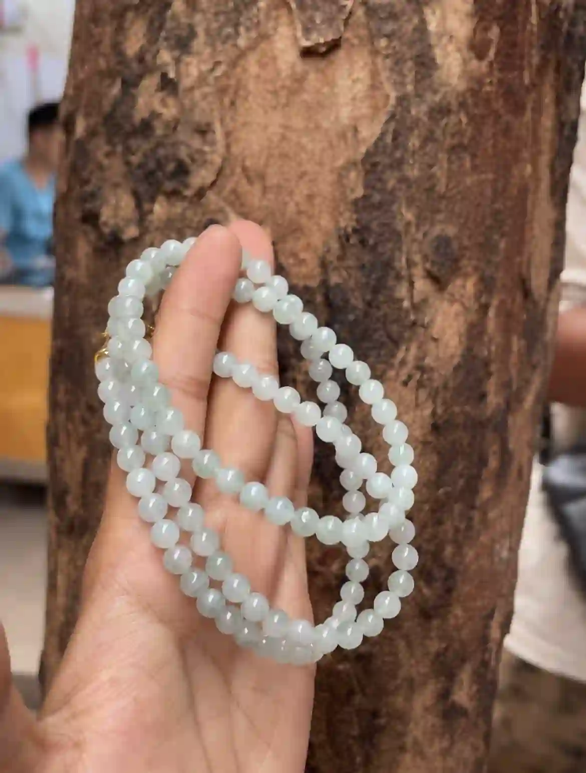 Natural Icy Green Jade Beaded Necklace | Myanmar Jadeite reference #2340001
