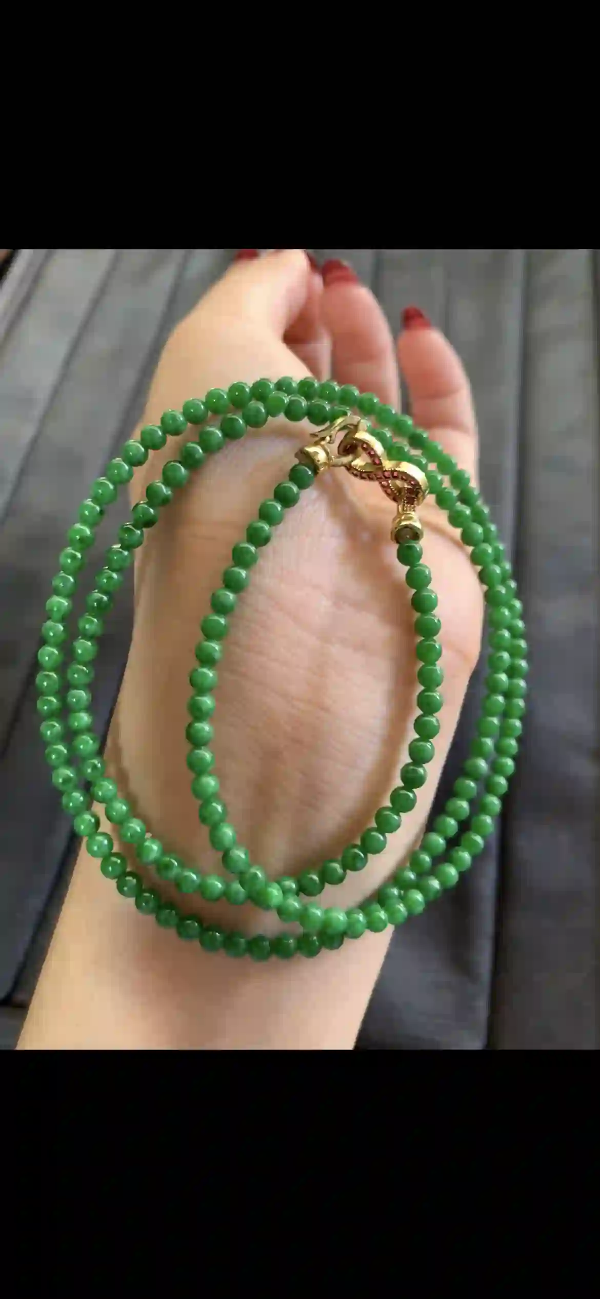 Vibrant Rich Green Jadeite Multi-Layer Beaded Bracelet with Gold Plated Clasp | Myanmar Jadeite reference #4170002