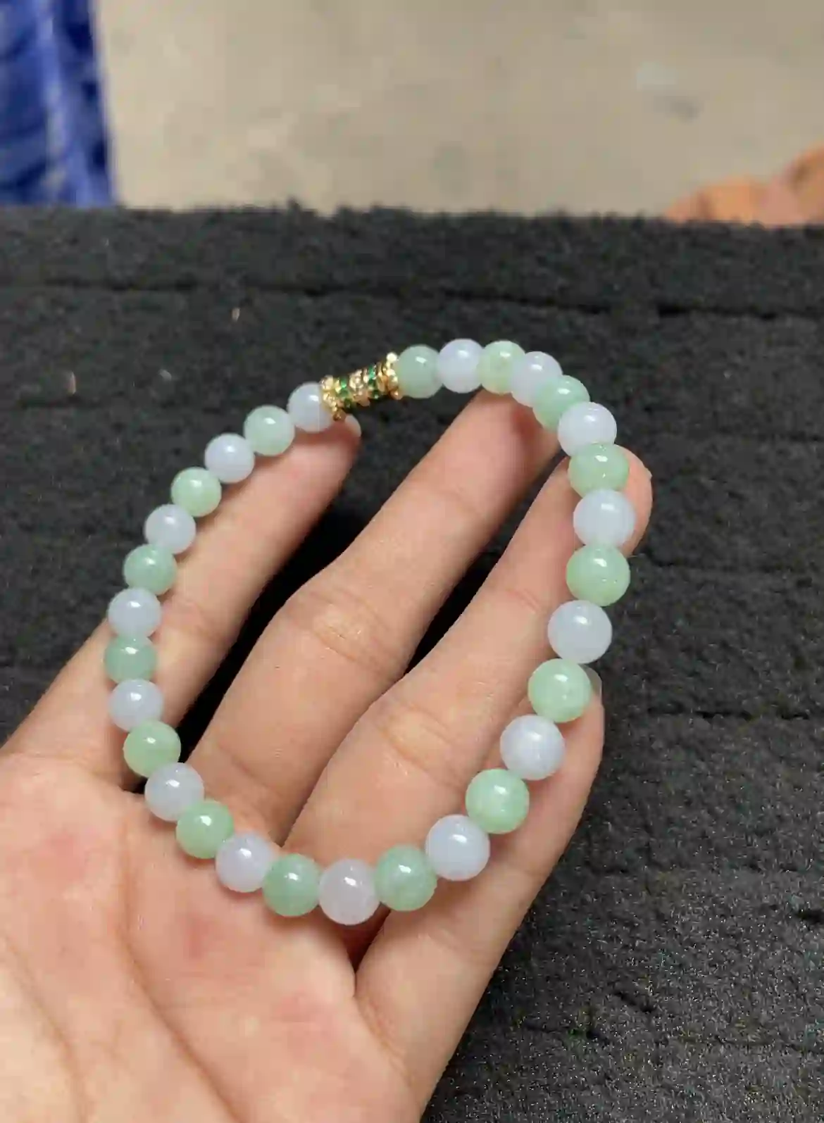 Natural Green & White Jade Beaded Bracelet | Myanmar Jadeite reference #2340003