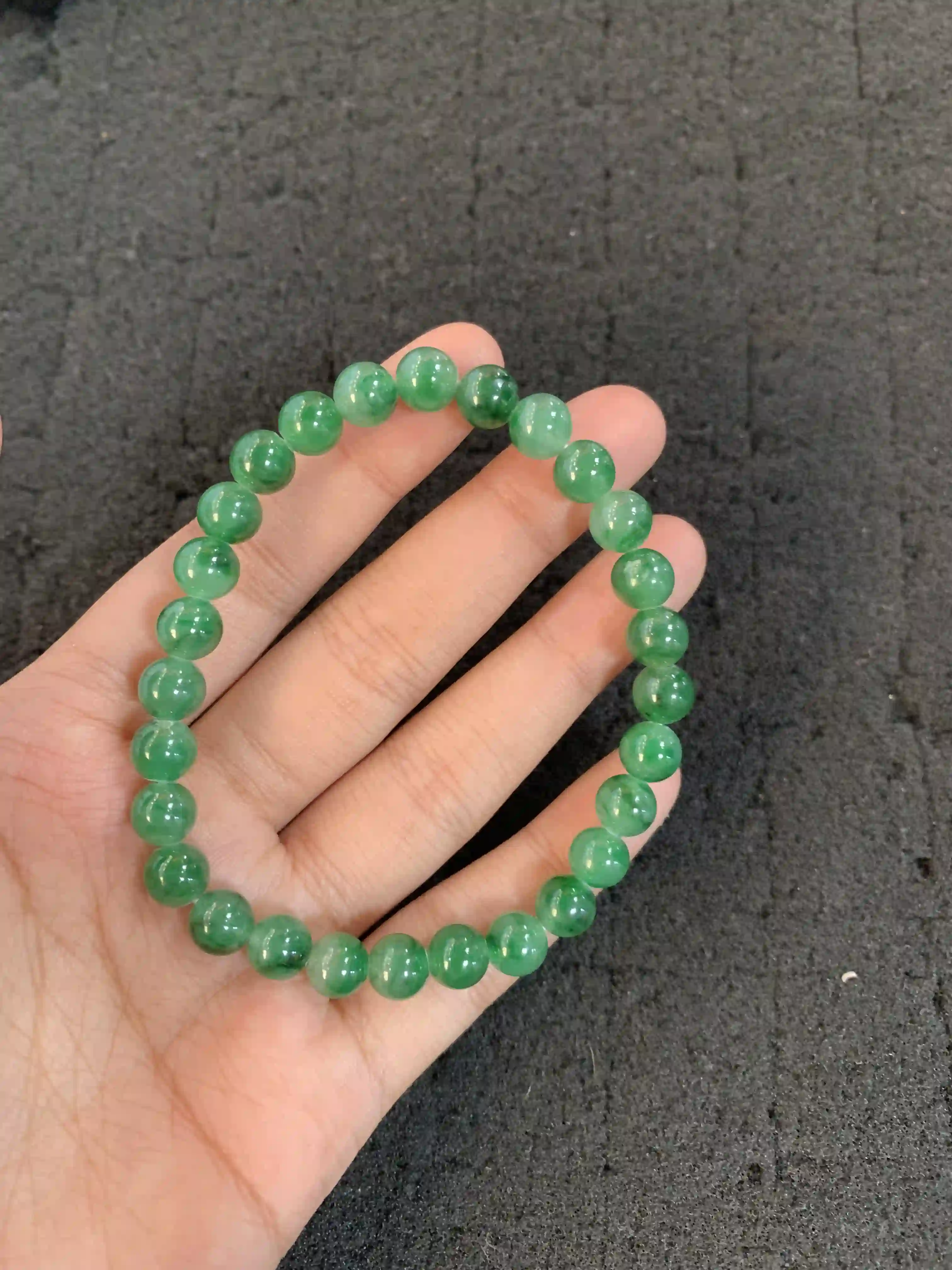Natural Green Jade Beaded Bracelet | Myanmar Jadeite reference #1410001