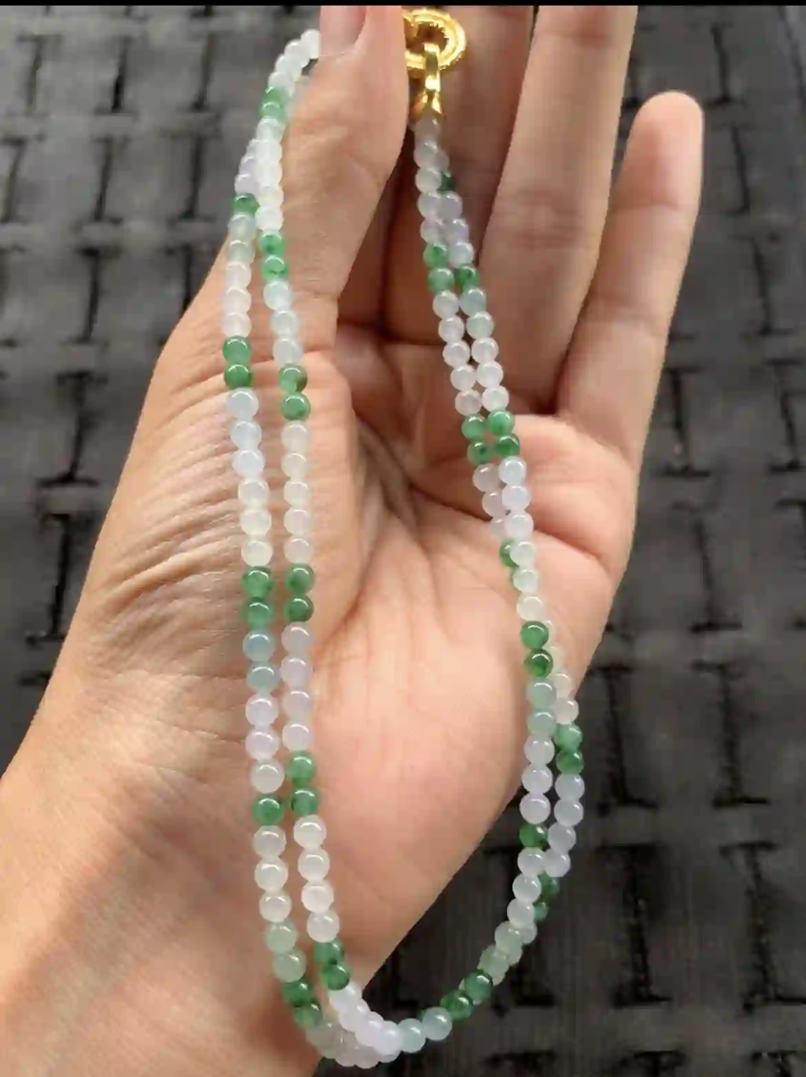 Alternating Icy White & Vivid Green Jade Beaded Necklace with Gold Clasp | Myanmar Jadeite reference #22650001