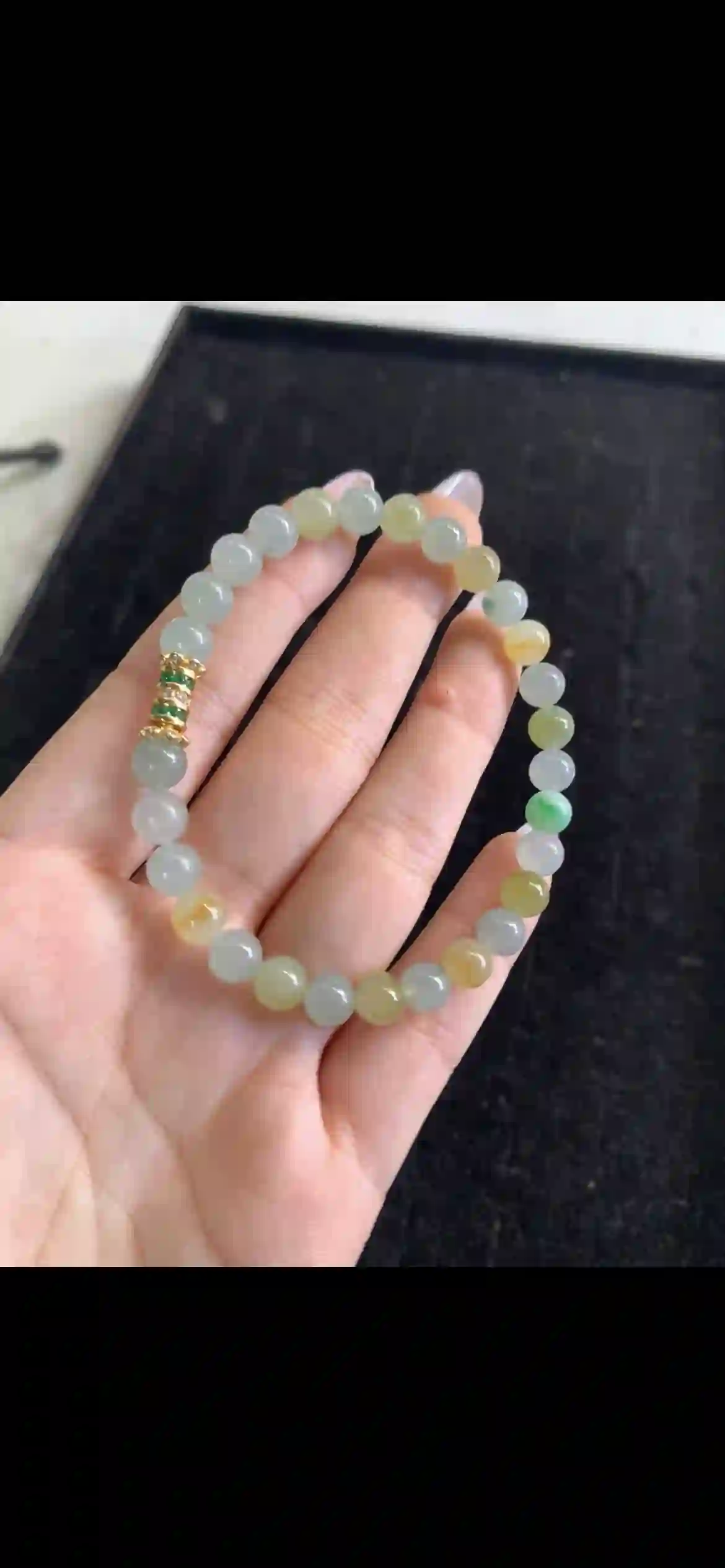 Soft Gradient Multitone Jade Beaded Bracelet with Gold & Green Gem Accent | Myanmar Jadeite reference #22890001