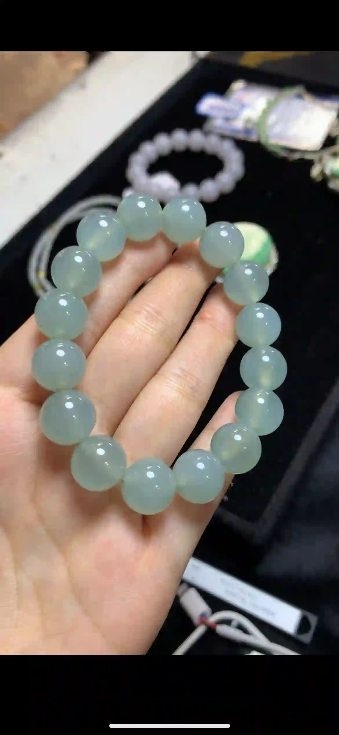 High-Clarity Icy Pale Celadon Jadeite Bead Bracelet | Myanmar Jadeite reference #16740001