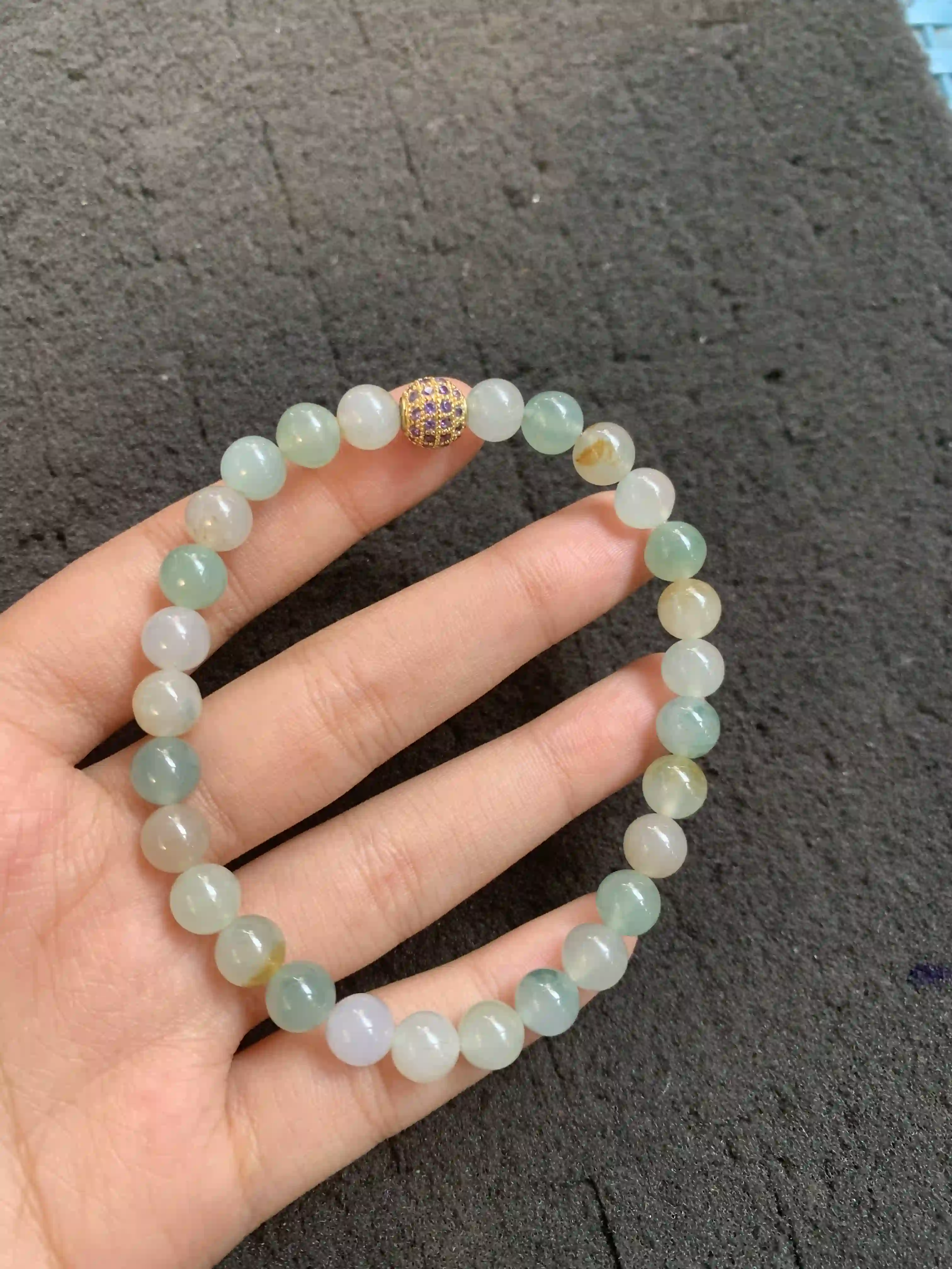 Natural Jade Beaded Bracelet with Decorative Accent Bead | Myanmar Jadeite reference #510001