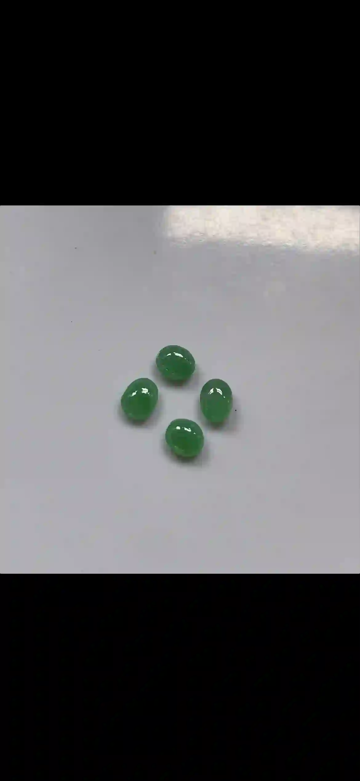 4-Piece Fine Vivid Green Jadeite Oval Cabochon Set | Myanmar Jadeite reference #23610001