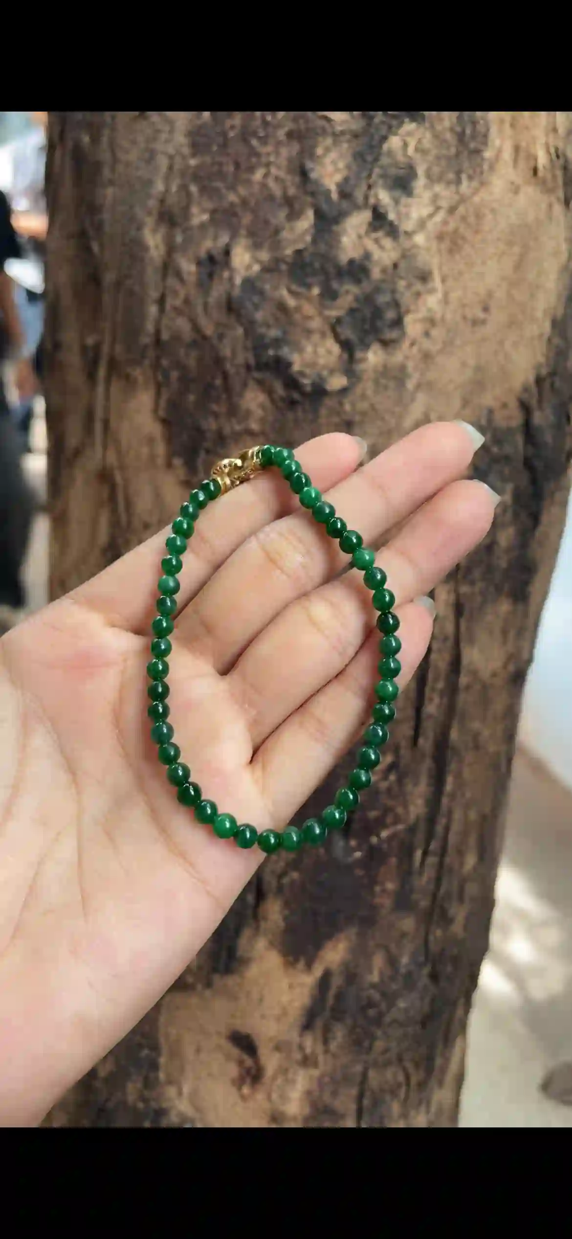 Rich Deep Green Jadeite Bead Bracelet with Gold‑Tone Clasp | Myanmar Jadeite reference #9360003