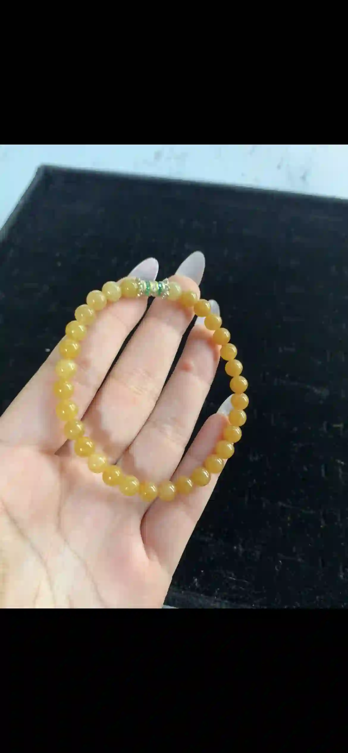 Warm Honey Yellow Jadeite Bead Bracelet – Golden Hue with Emerald & Crystal Accent | Myanmar Jadeite reference #31890001