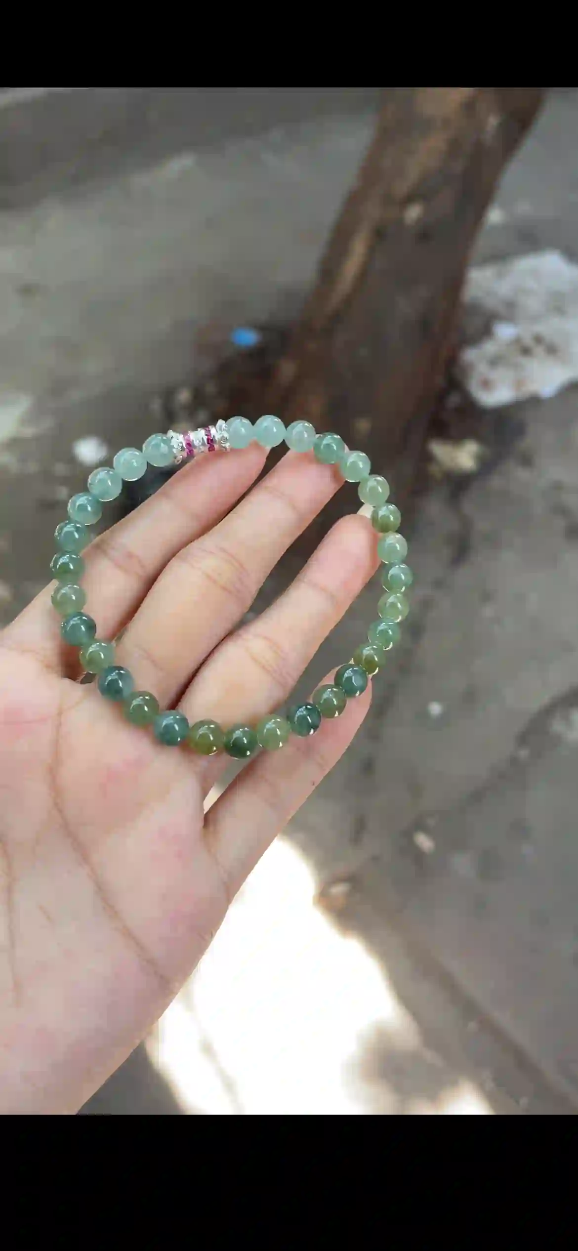 Gradient Deep to Light Green Jade Bead Bracelet with Gemstone Accent Clasp | Myanmar Jadeite reference #18990001