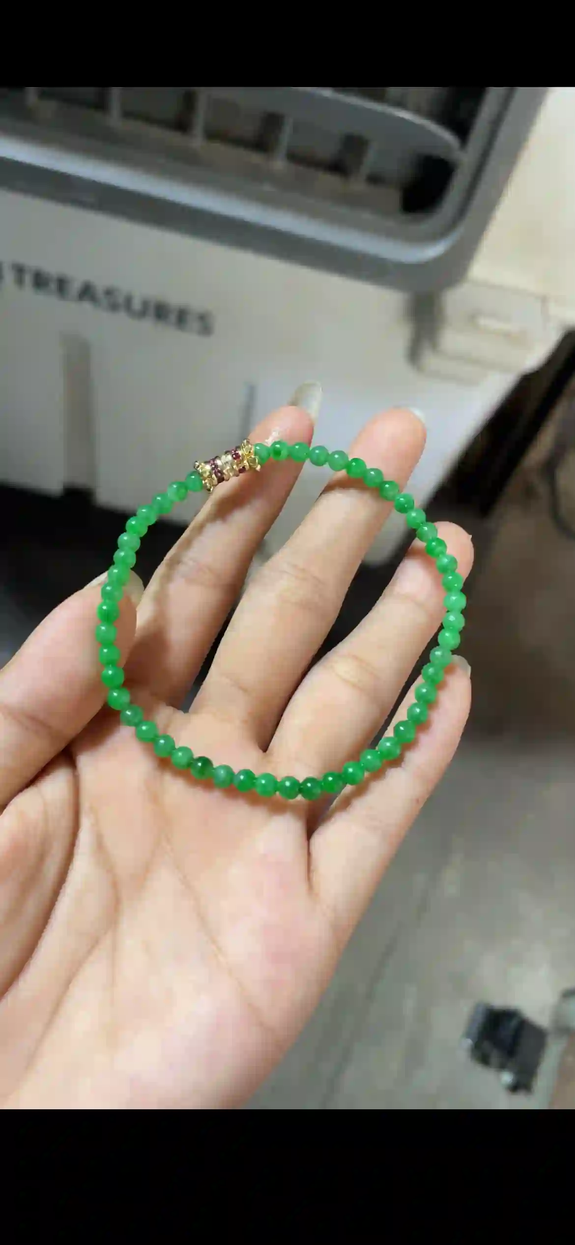 Vibrant Bright Green Mini Jade Bead Bracelet | Myanmar Jadeite reference #25620001